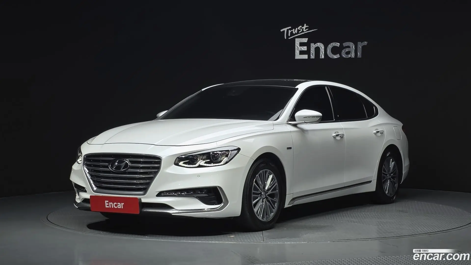 Main__Slider__Photo:Grandeur Hyundai 2019.2-0