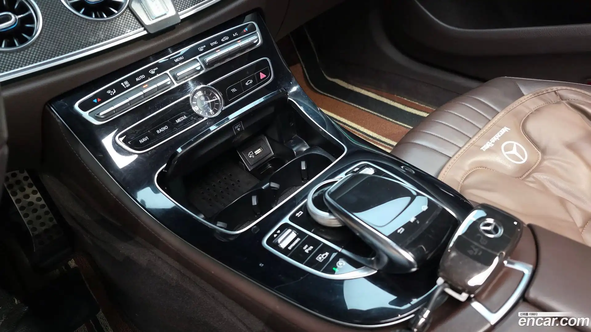 CLS-Class Mercedes-Benz 2020.4-OPTION-021