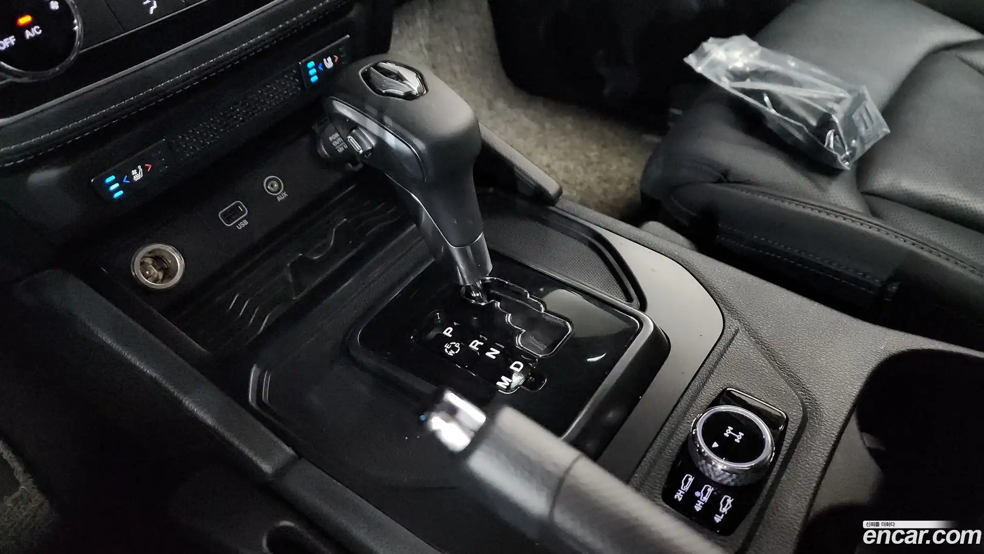 Rexton KG Mobility 2020.4-INNER-009