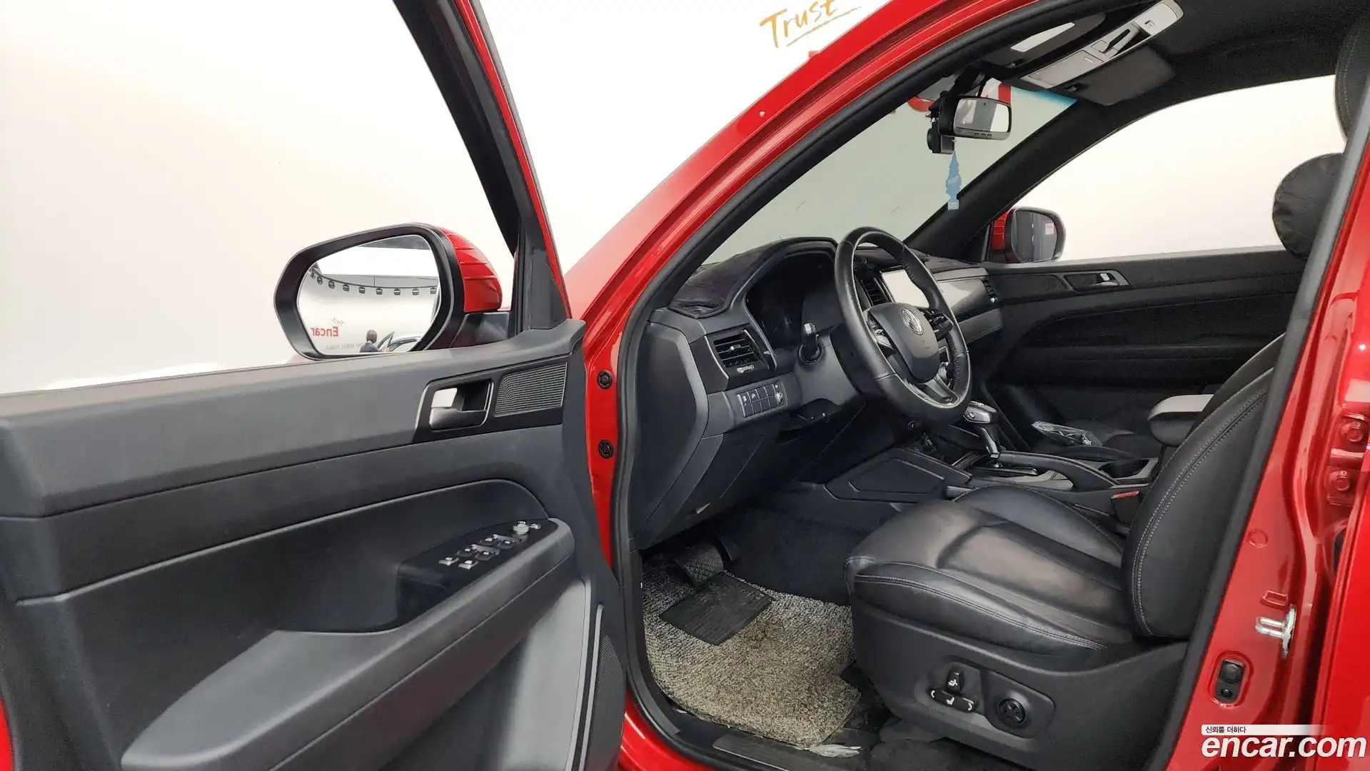 Rexton KG Mobility 2020.4-INNER-010