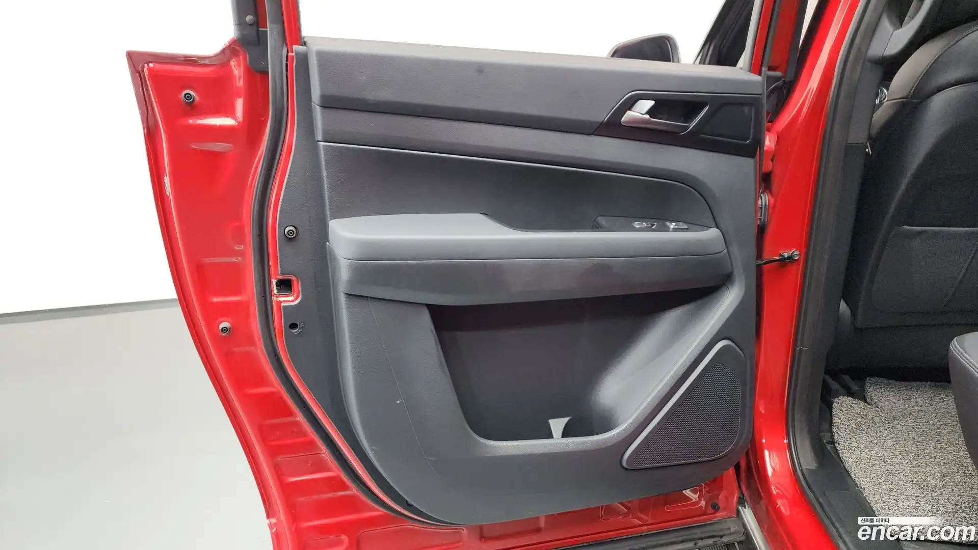 Rexton KG Mobility 2020.4-INNER-035