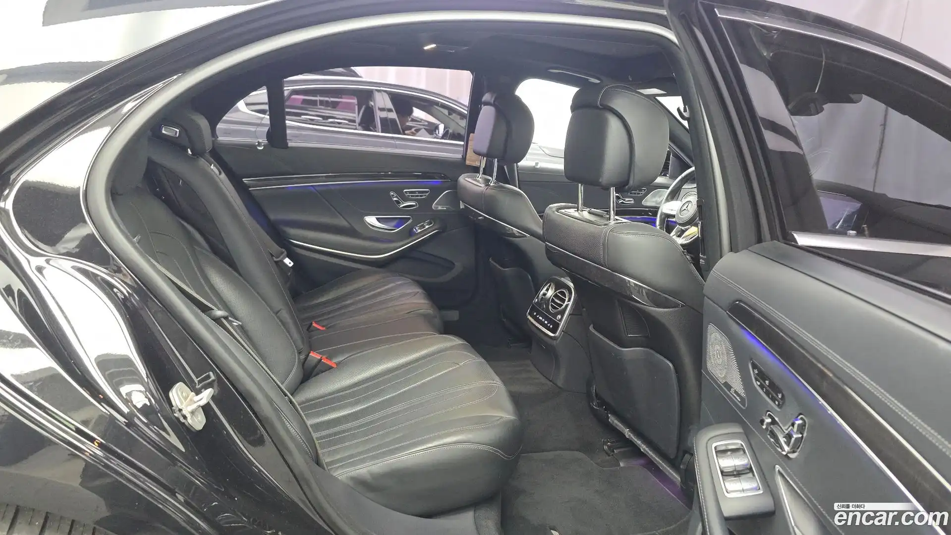 S-Class Mercedes-Benz 2017.10-OPTION-016