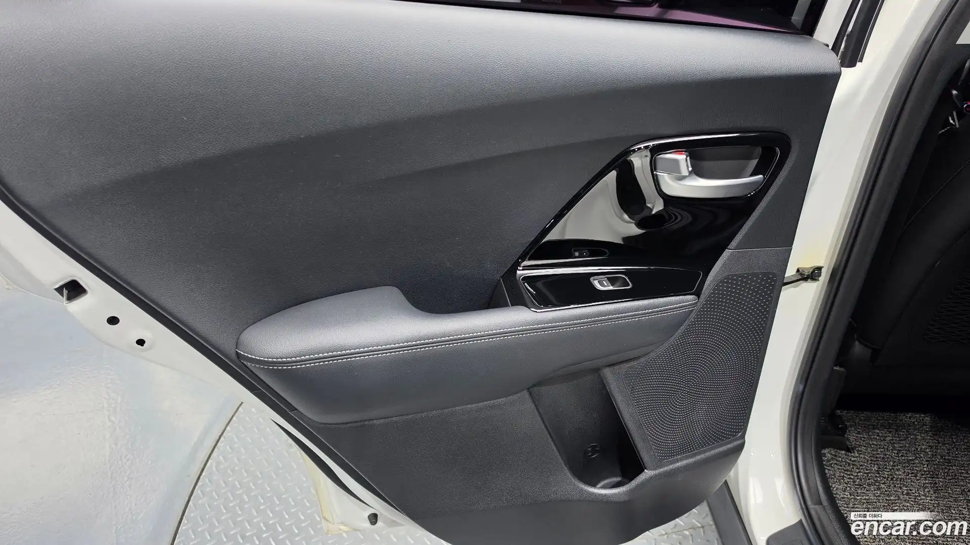 Niro Kia 2016.4-INNER-035