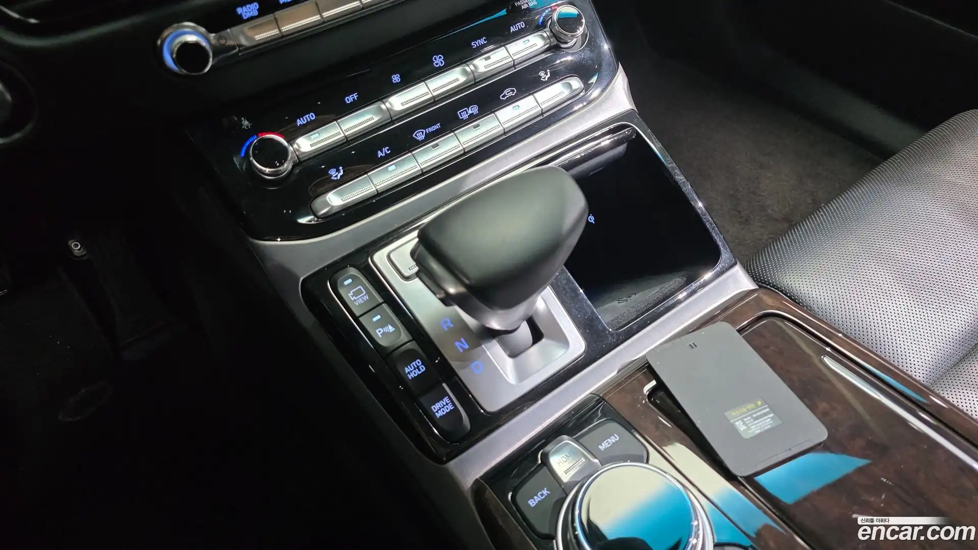 EQ900 Genesis 2016.7-INNER-009