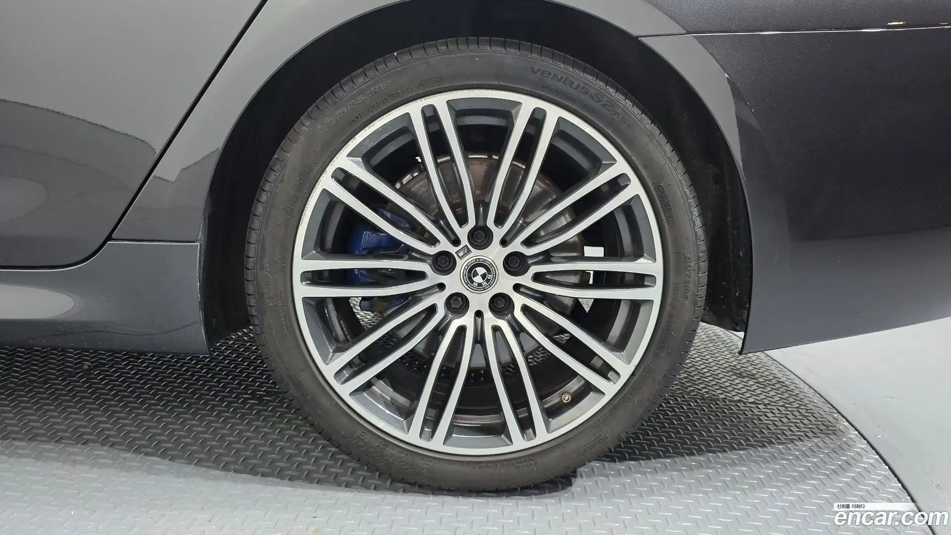 5-Series BMW 2019.10-OUTER-031