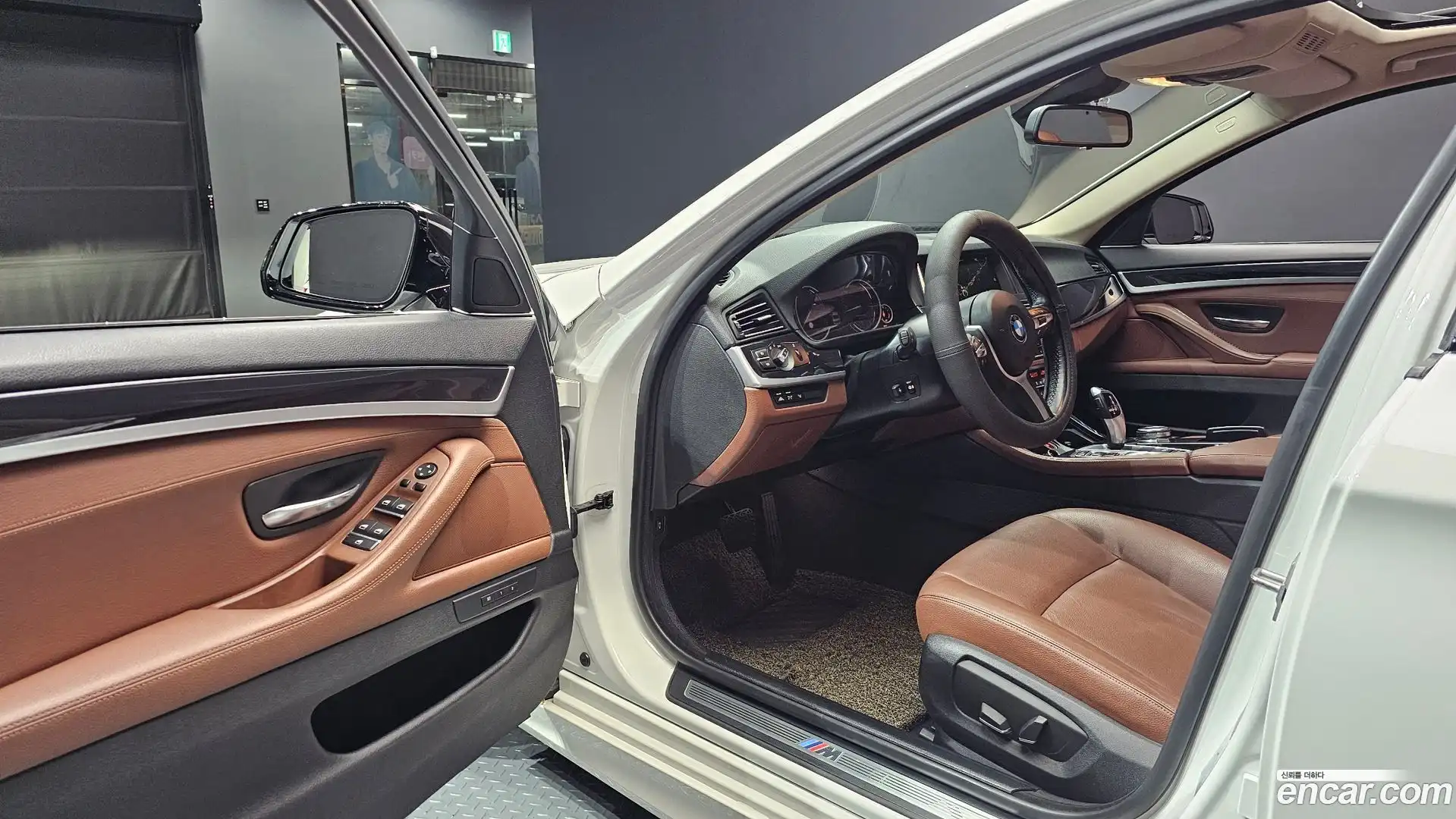 5-Series BMW 2016.10-INNER-010
