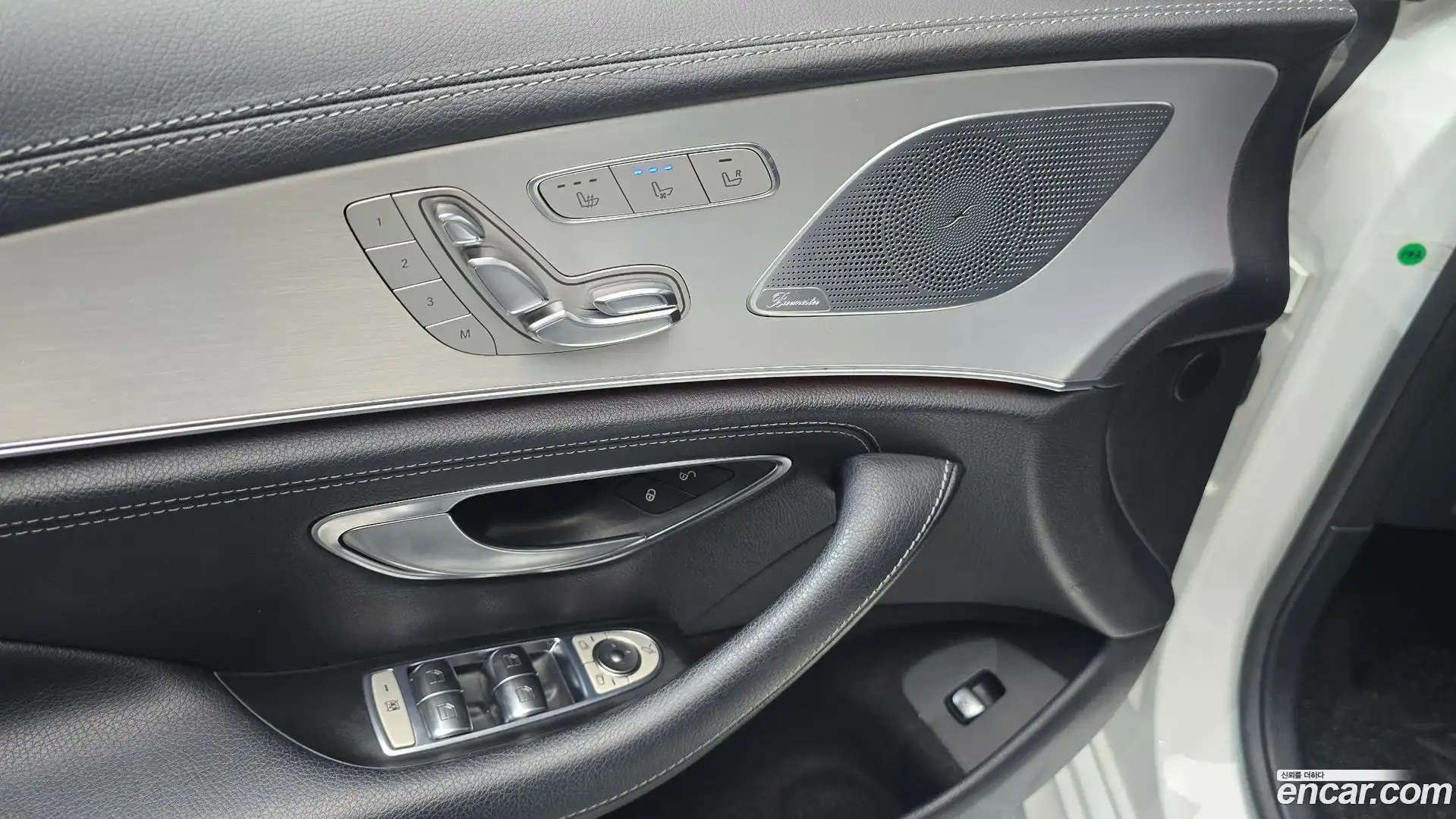CLS-Class Mercedes-Benz 2018.11-OPTION-017