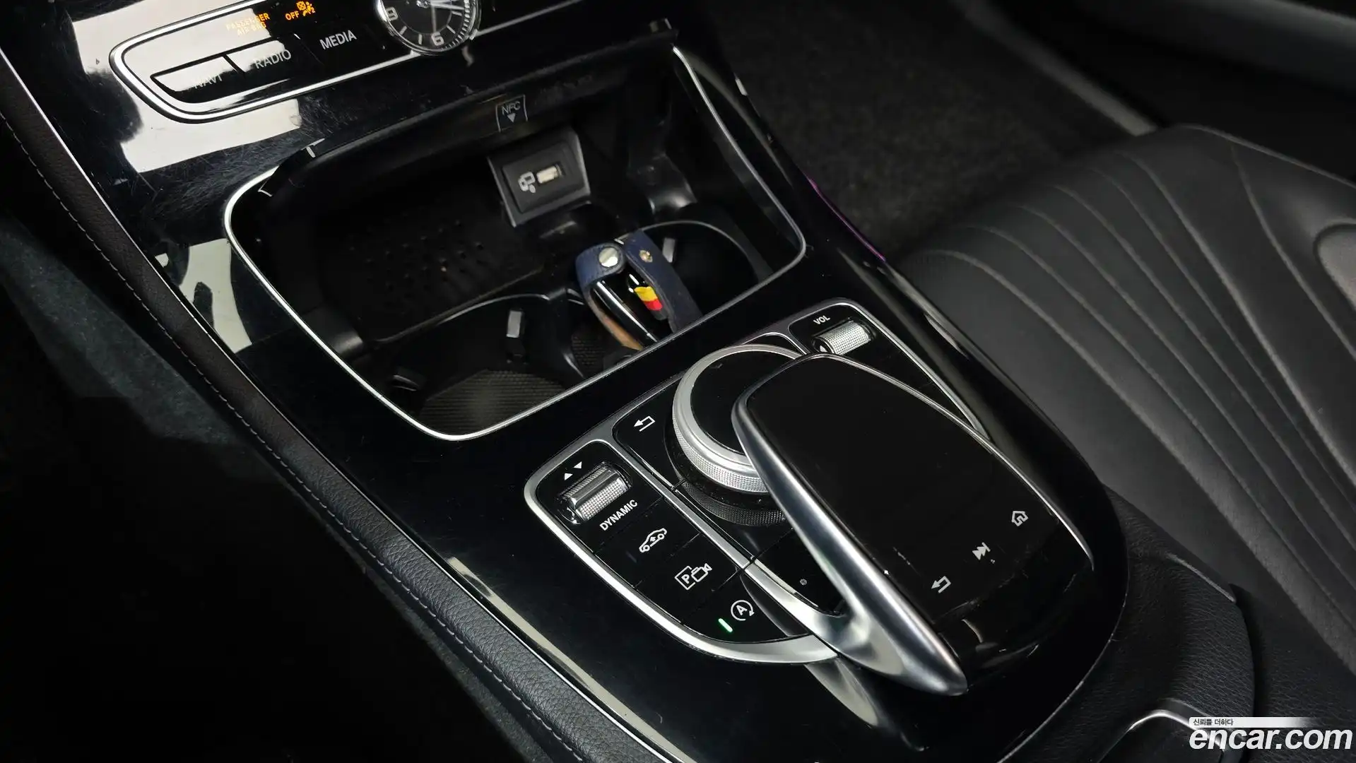 CLS-Class Mercedes-Benz 2018.11-OPTION-023
