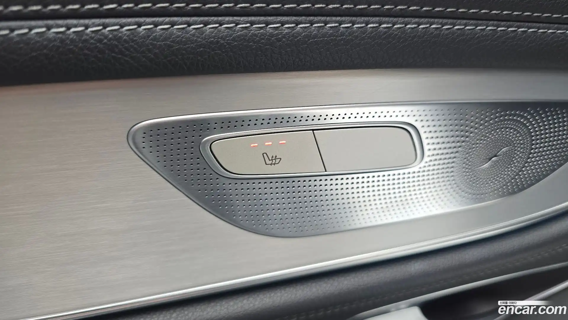 CLS-Class Mercedes-Benz 2018.11-OPTION-043