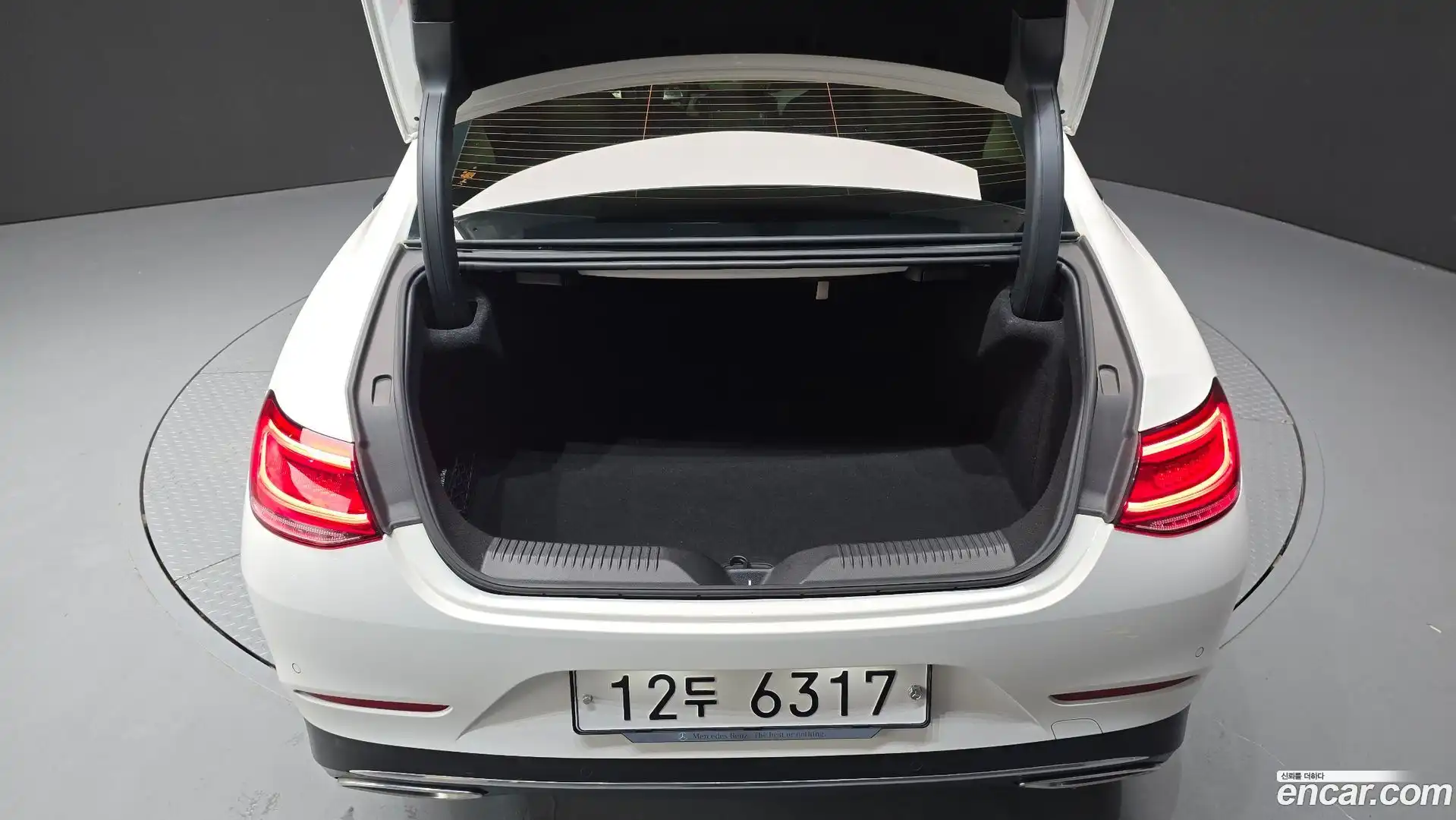 CLS-Class Mercedes-Benz 2018.11-OPTION-046