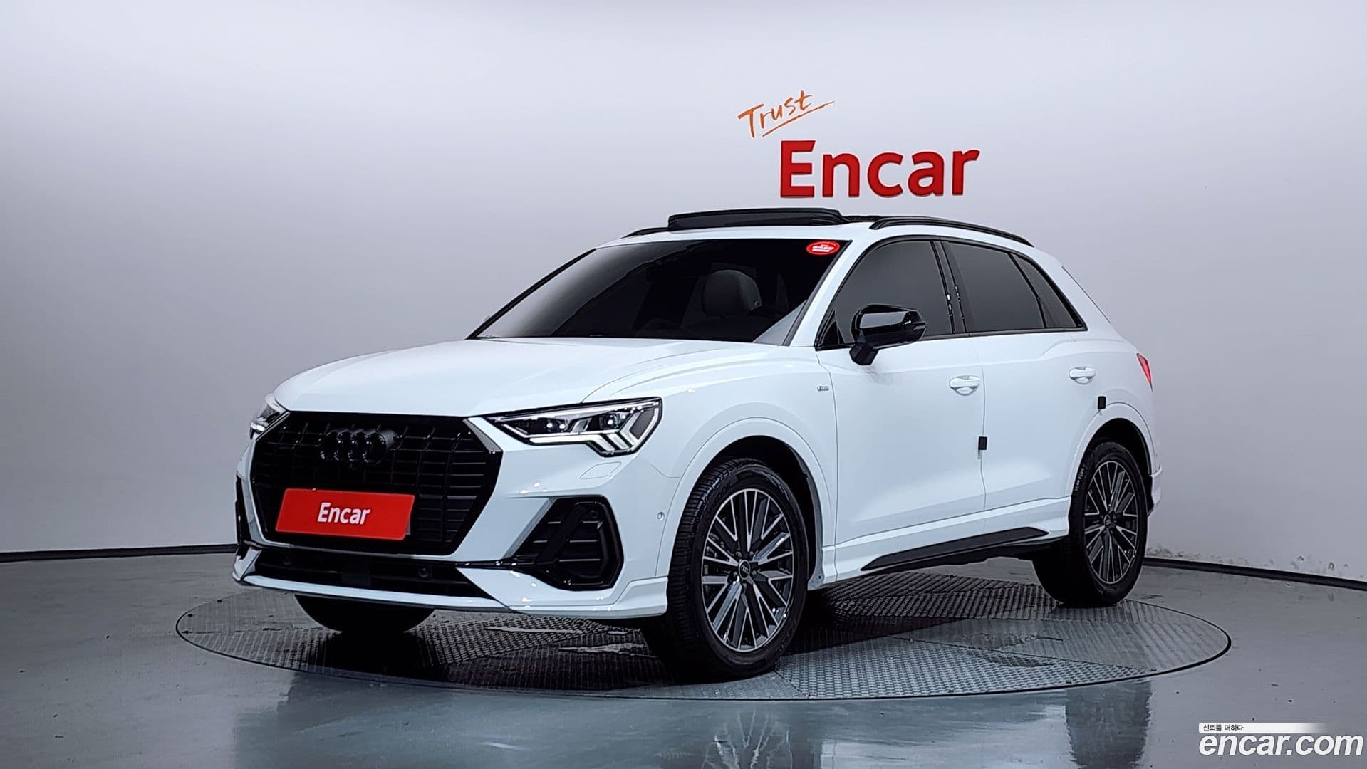 Main__Slider__Photo:Q3 Audi 2025.2-0