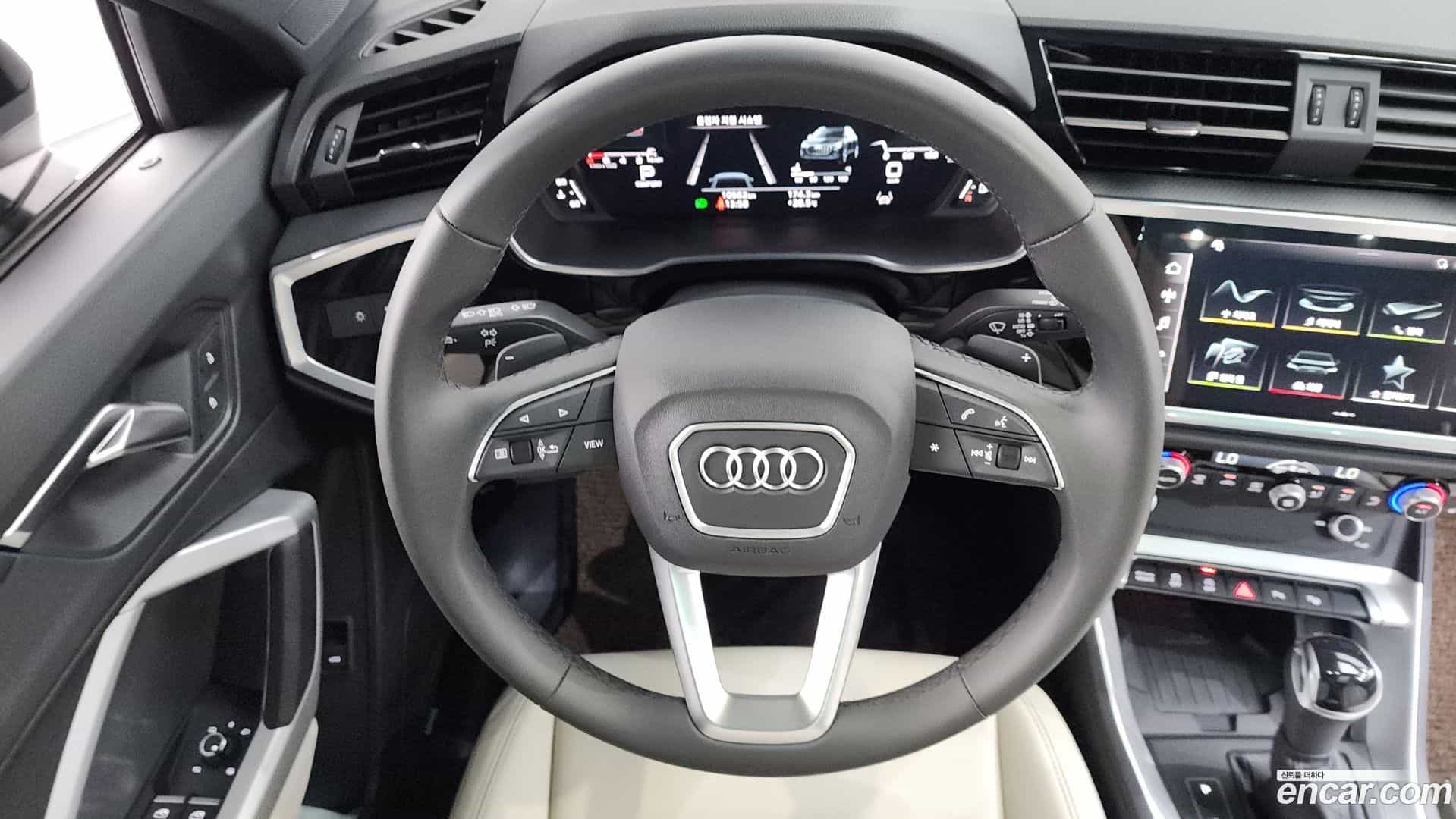Q3 Audi 2025.2-OPTION-017