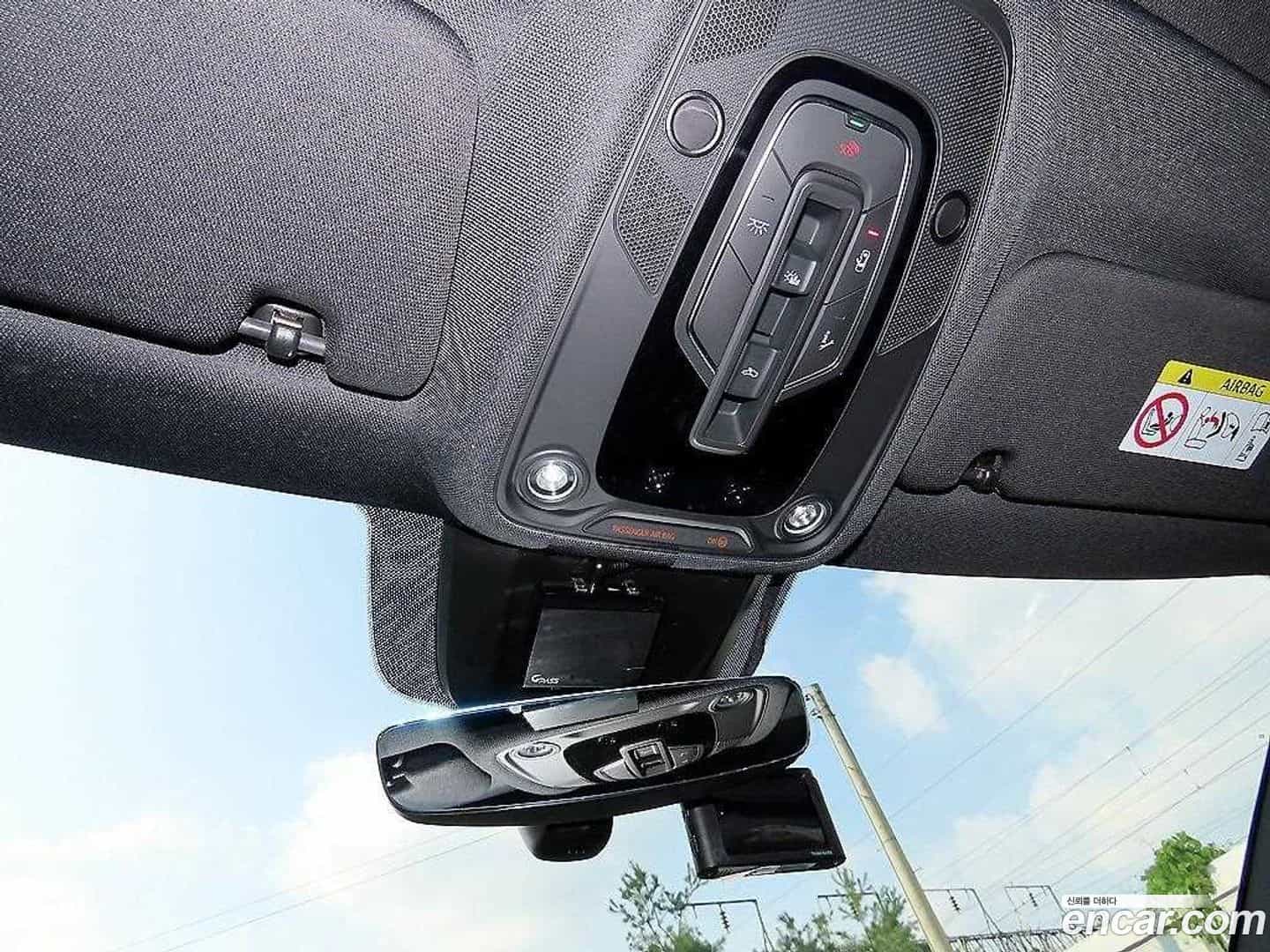 e-tron Audi 2021.10-OPTION-018