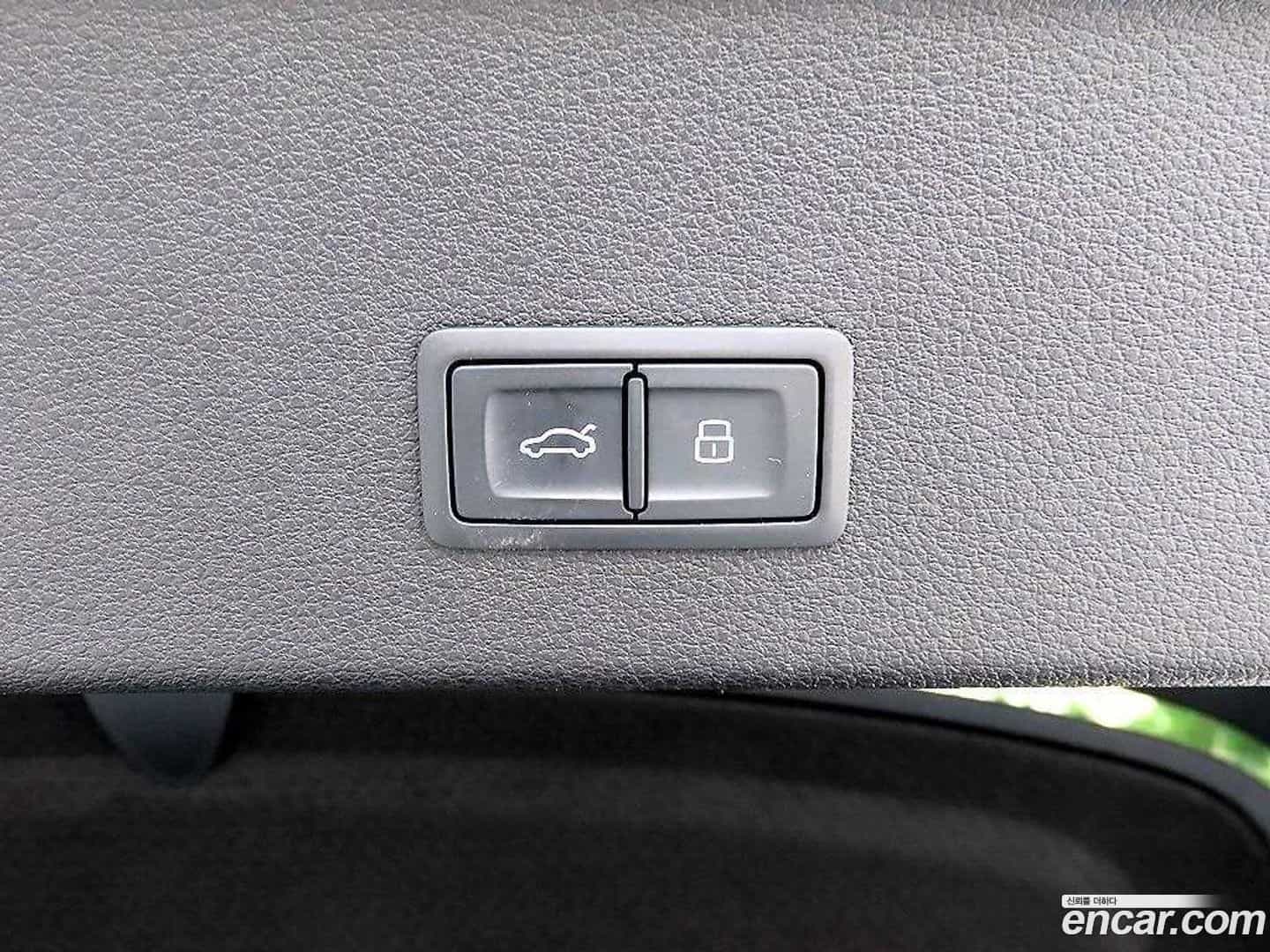 e-tron Audi 2021.10-OPTION-020
