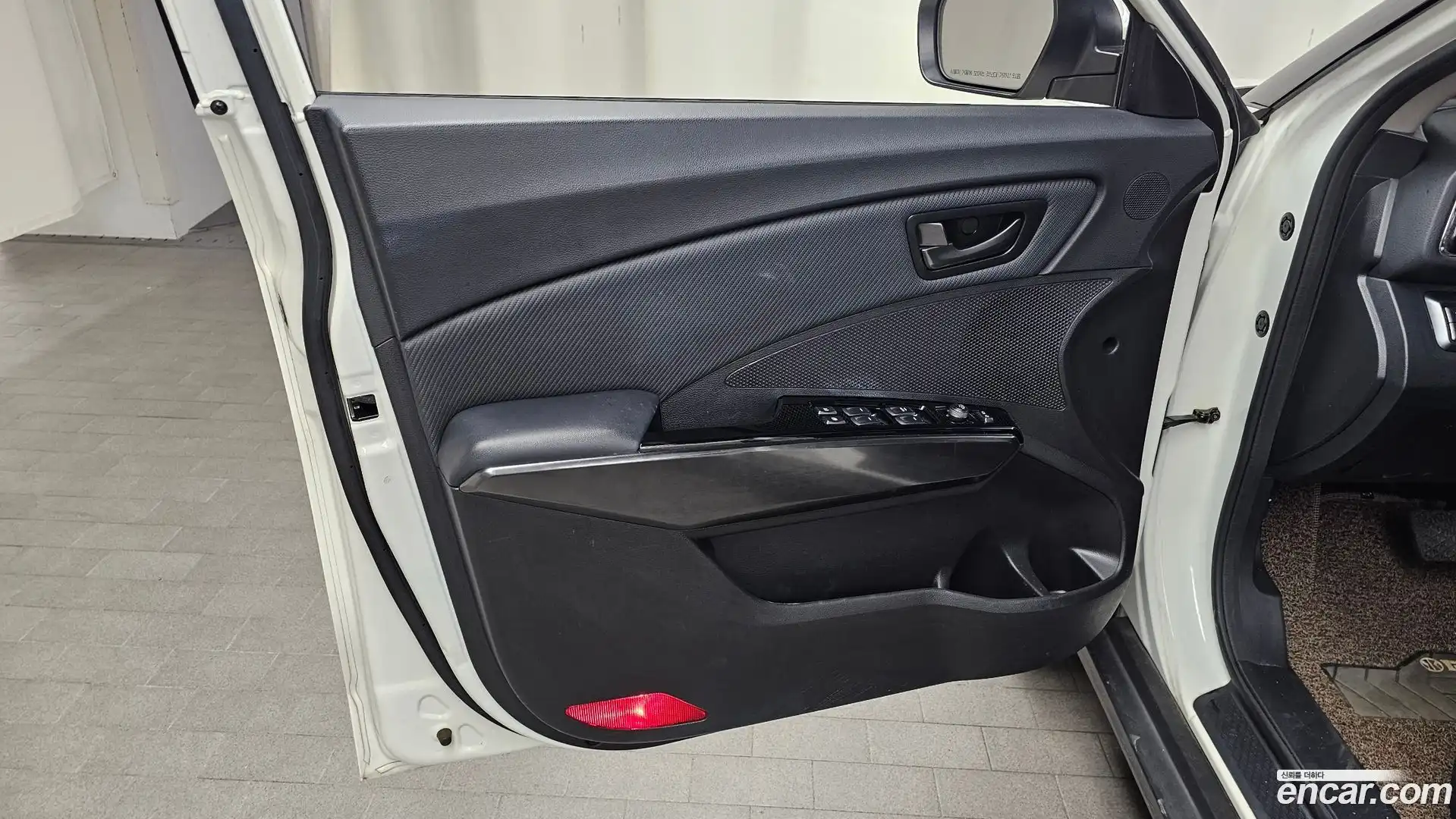 TIBOLI KG Mobility 2021.1-INNER-034