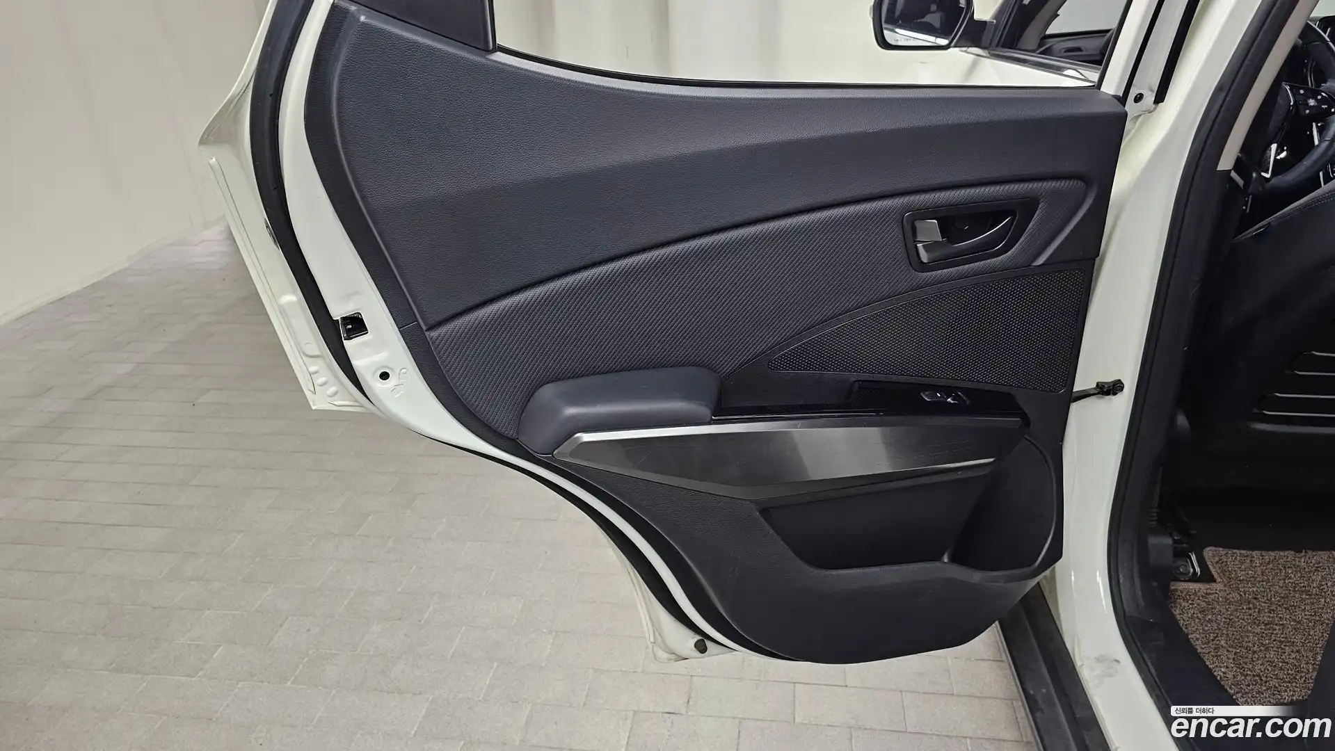 TIBOLI KG Mobility 2021.1-INNER-035