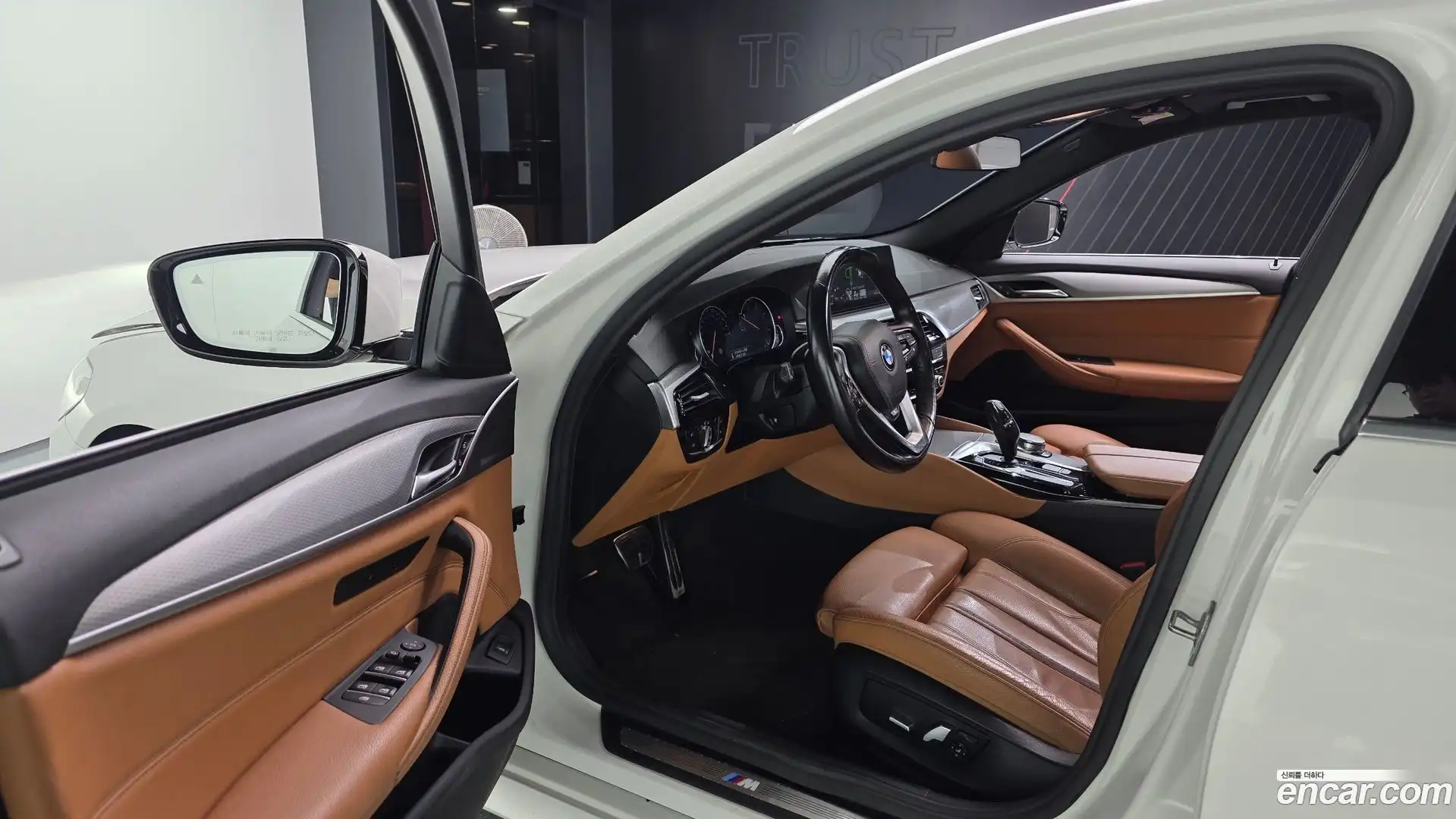 5-Series BMW 2017.11-INNER-010