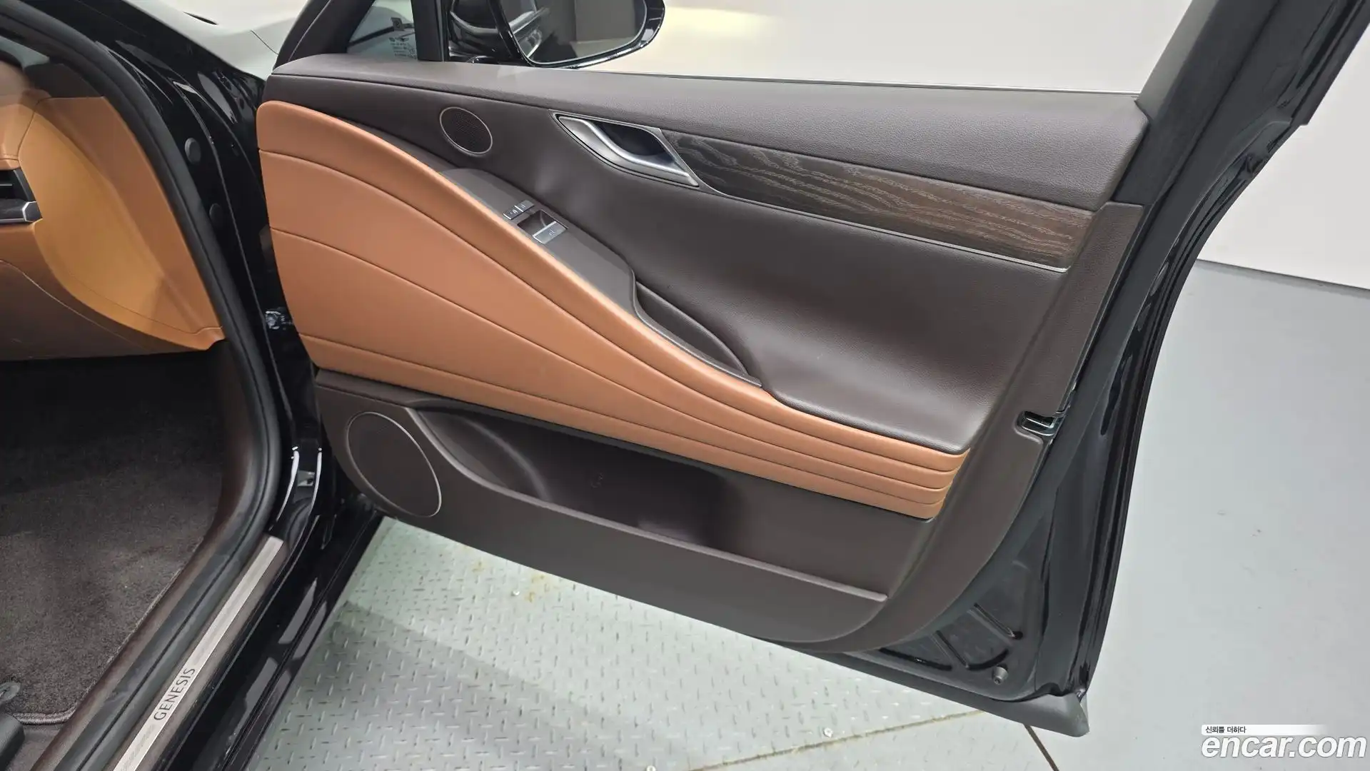 G80 Genesis 2023.7-INNER-034