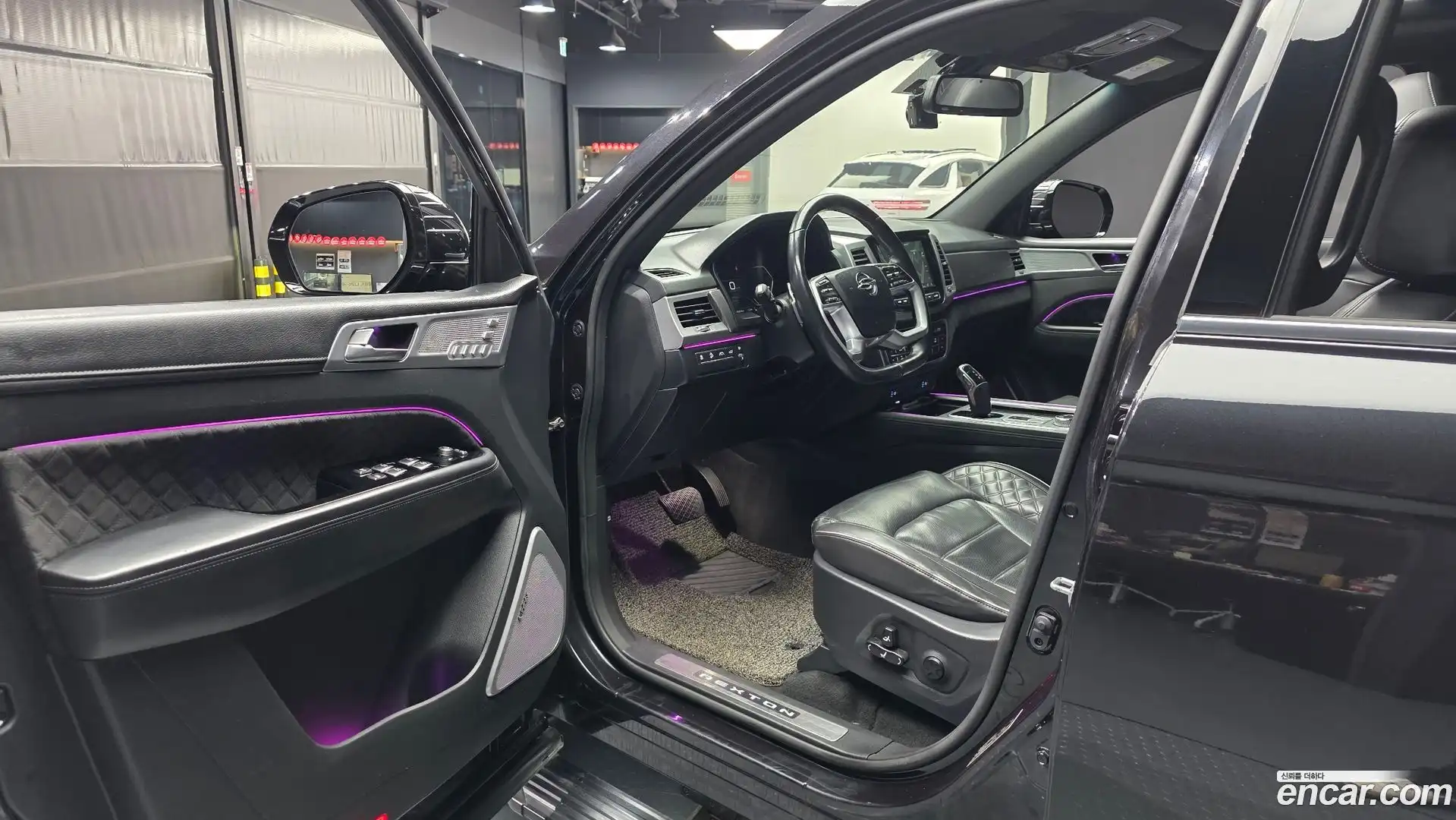 Rexton KG Mobility 2020.11-INNER-010
