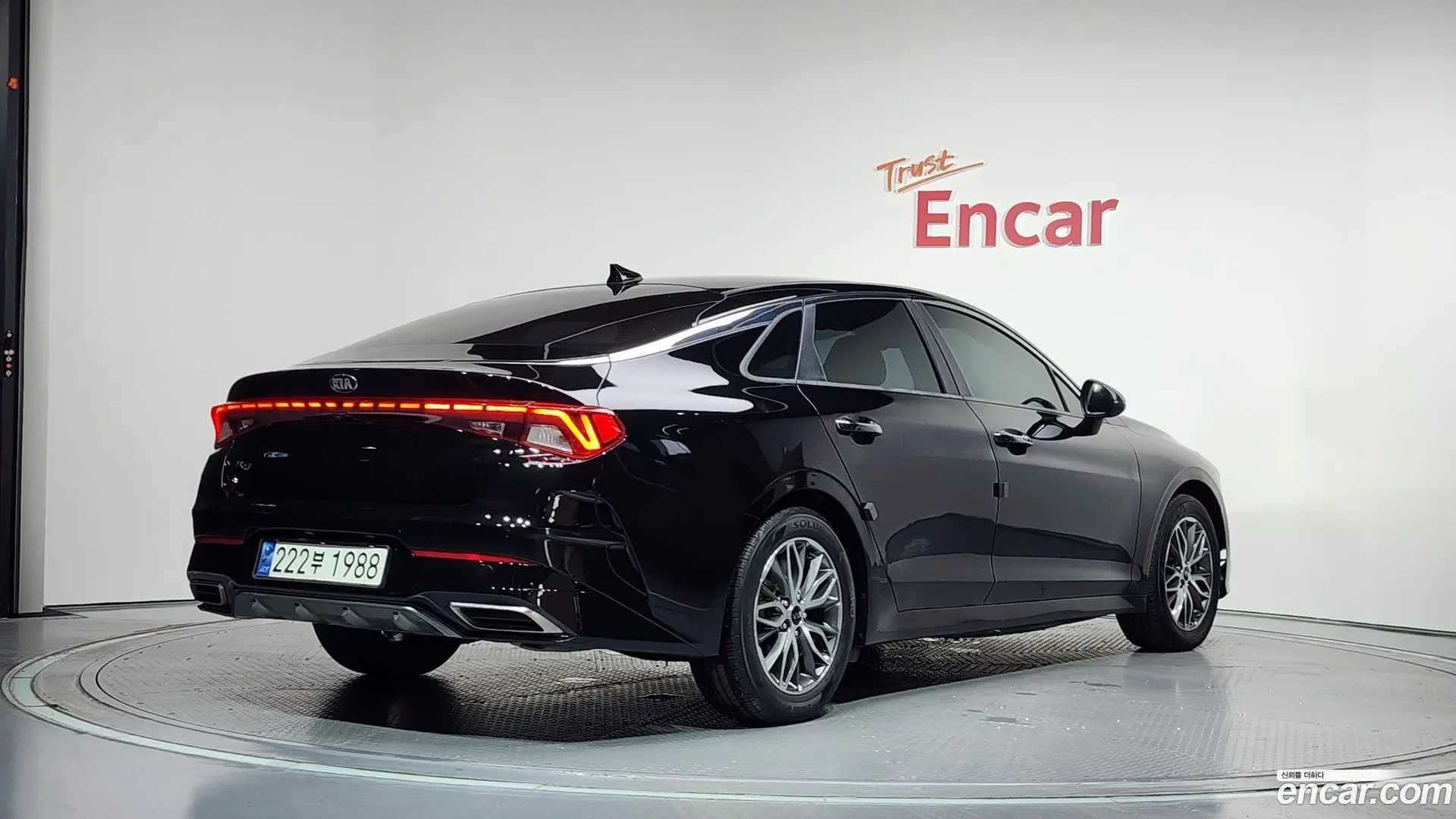 Main__Slider__Photo:K5 Kia 2019.11-1