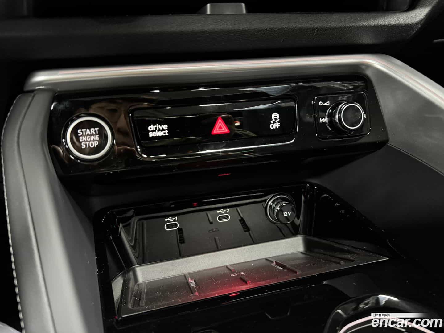 Q5 Audi 2025.11-INNER-009