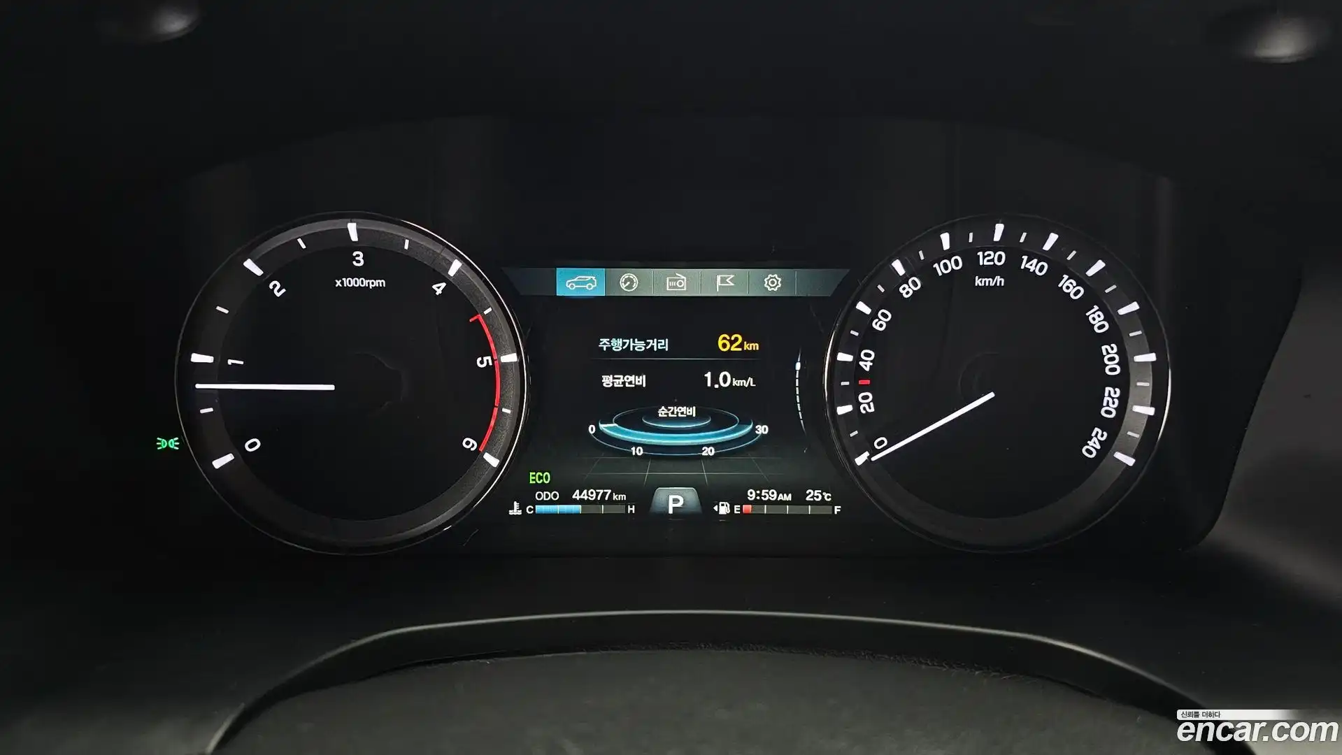 Rexton KG Mobility 2020.9-INNER-008
