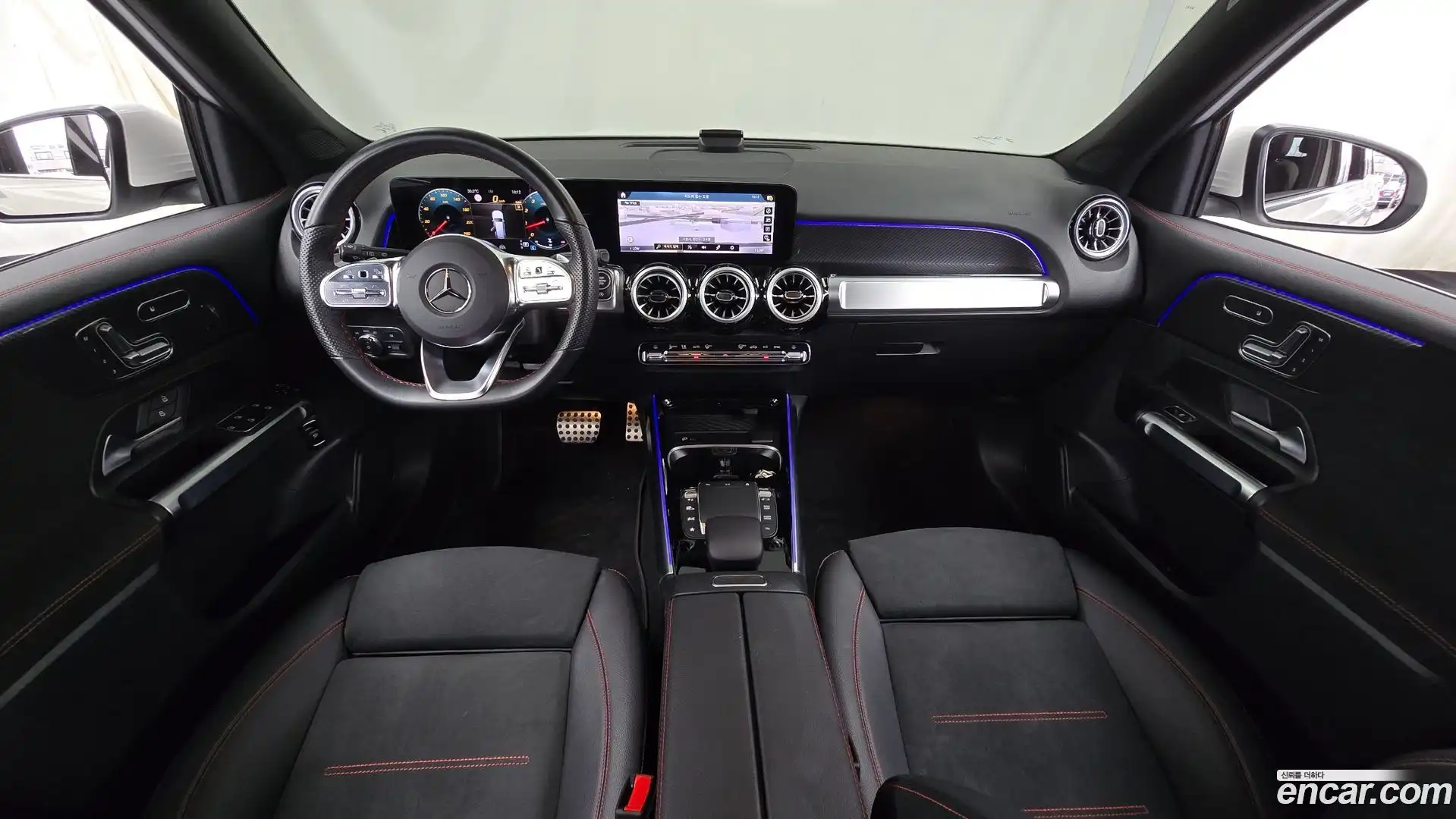 GLB-Class Mercedes-Benz 2023.5-INNER-007