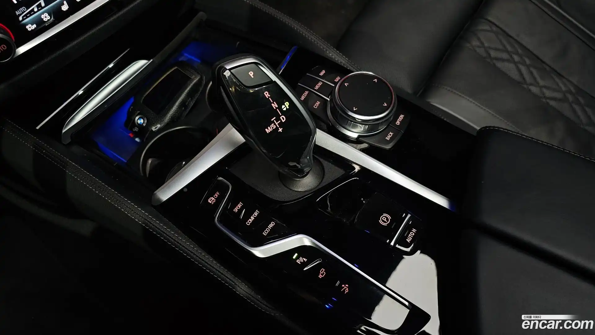 Gran Turismo BMW 2023.6-INNER-009
