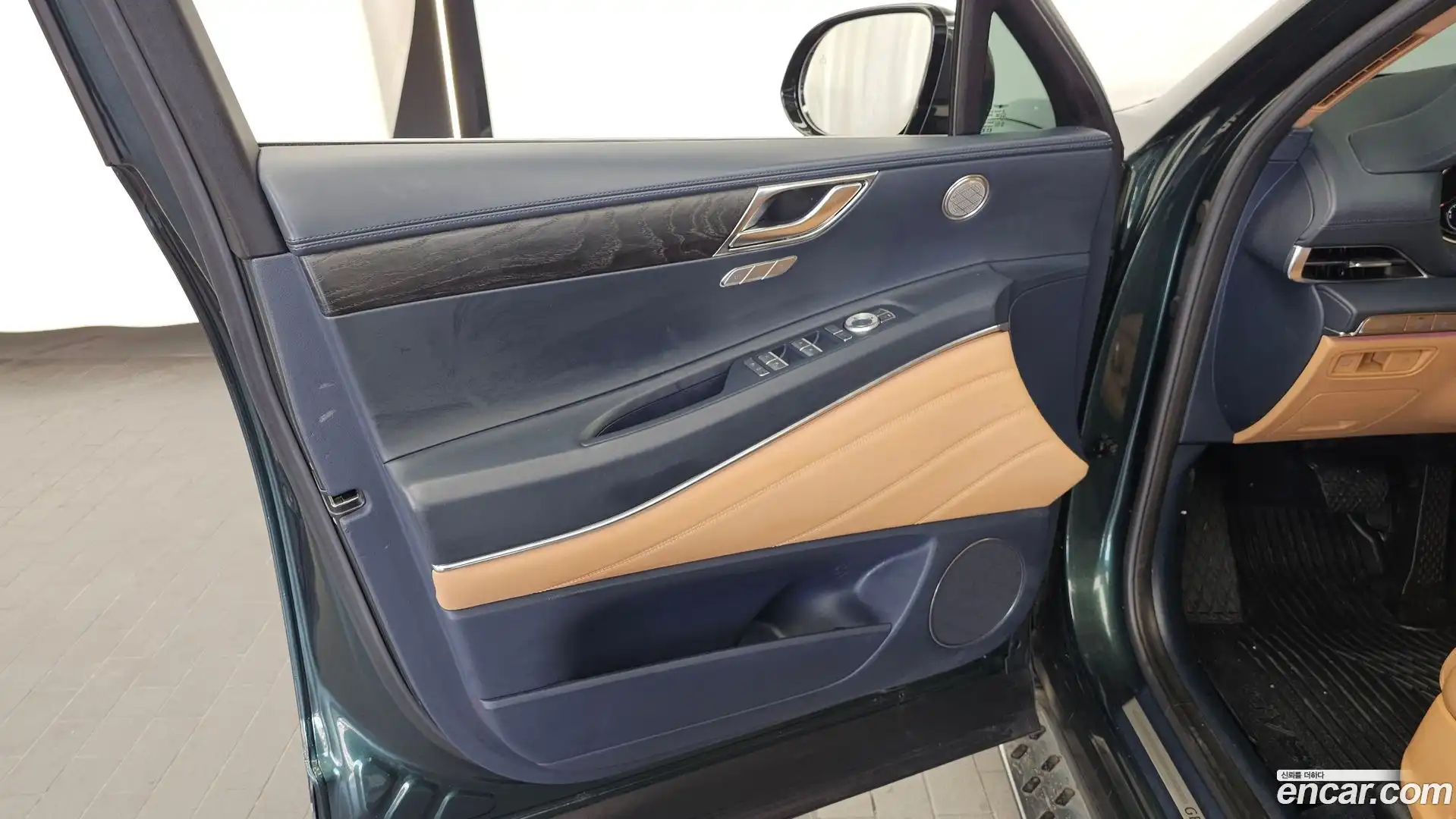 GV80 Genesis 2022.0-INNER-034