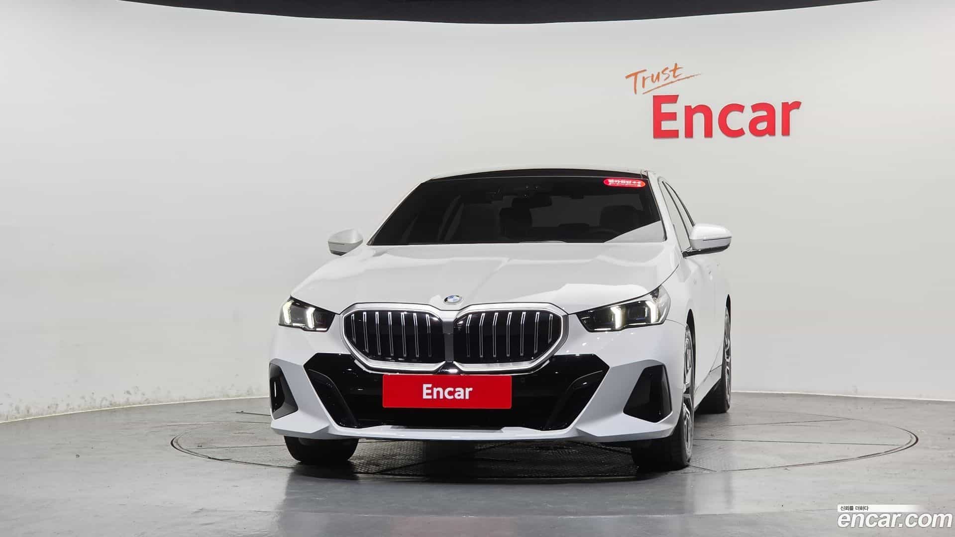 5-Series BMW 2024.9-OUTER-003