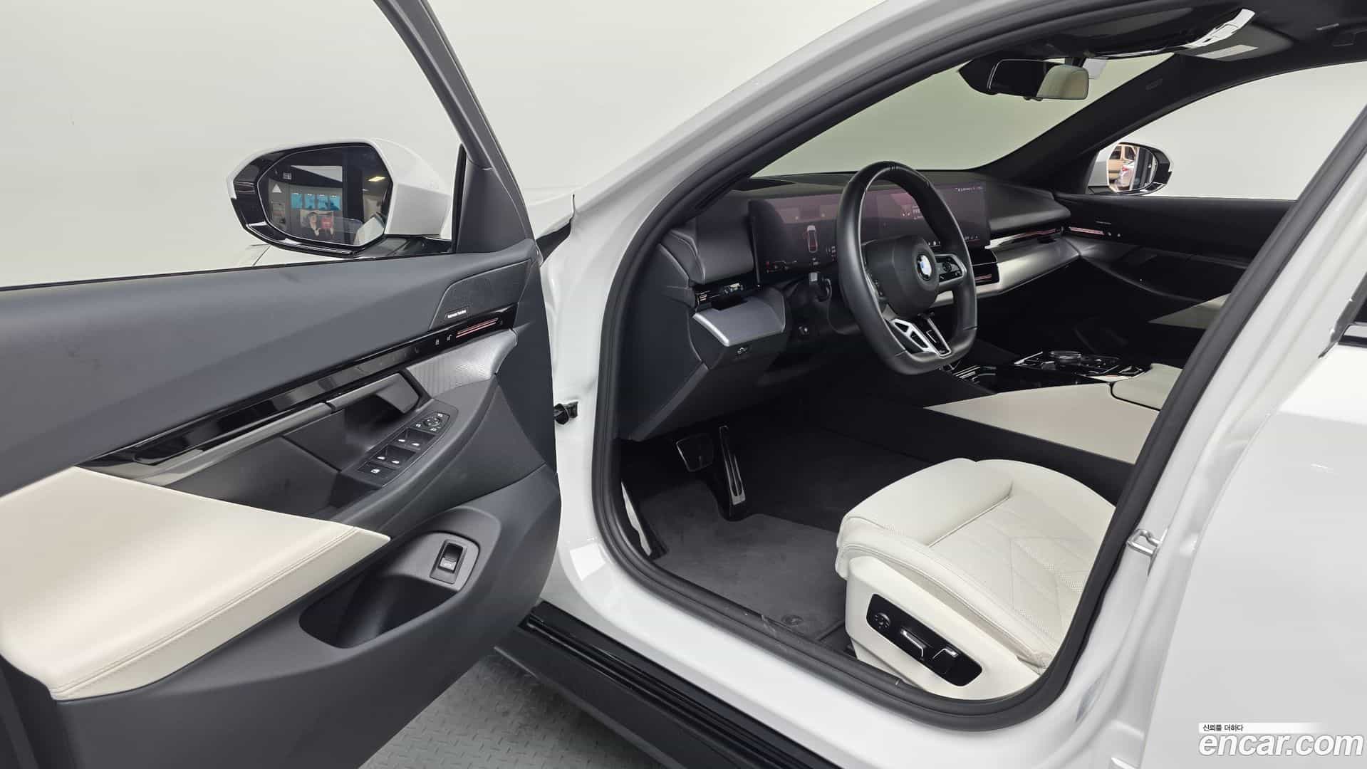 5-Series BMW 2024.9-INNER-010