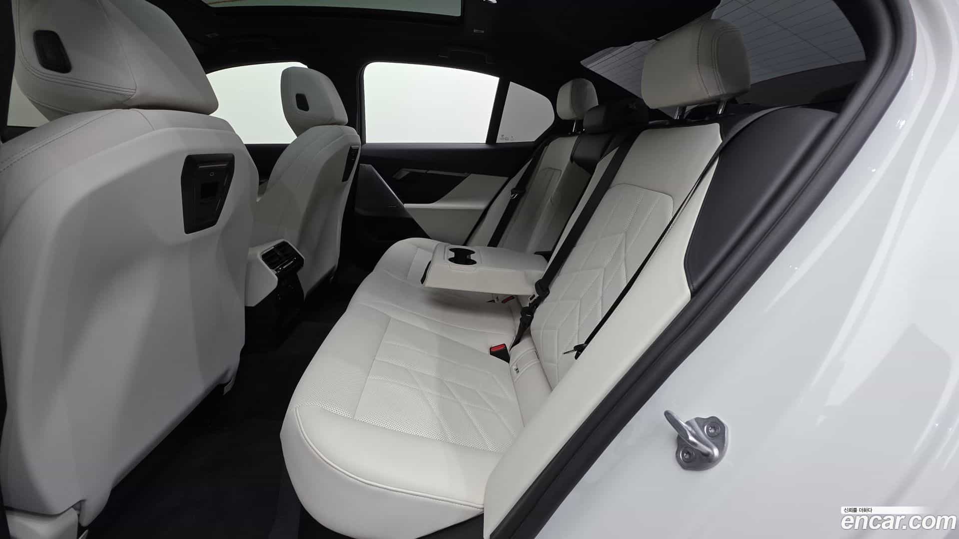 5-Series BMW 2024.9-OPTION-016