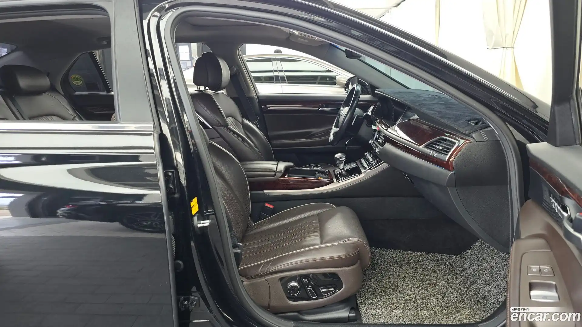 EQ900 Genesis 2016.6-OPTION-015