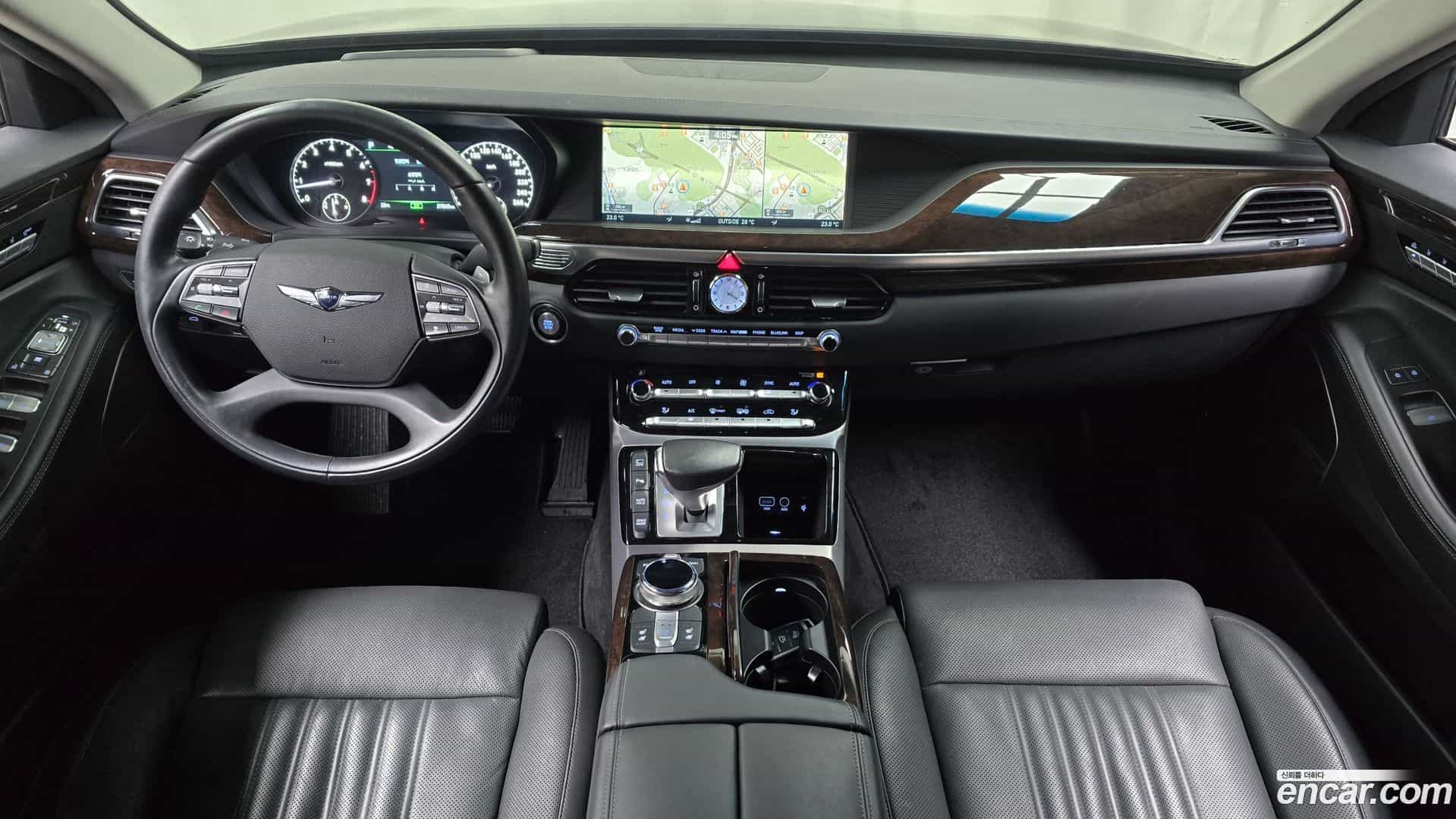 EQ900 Genesis 2017.2-INNER-007