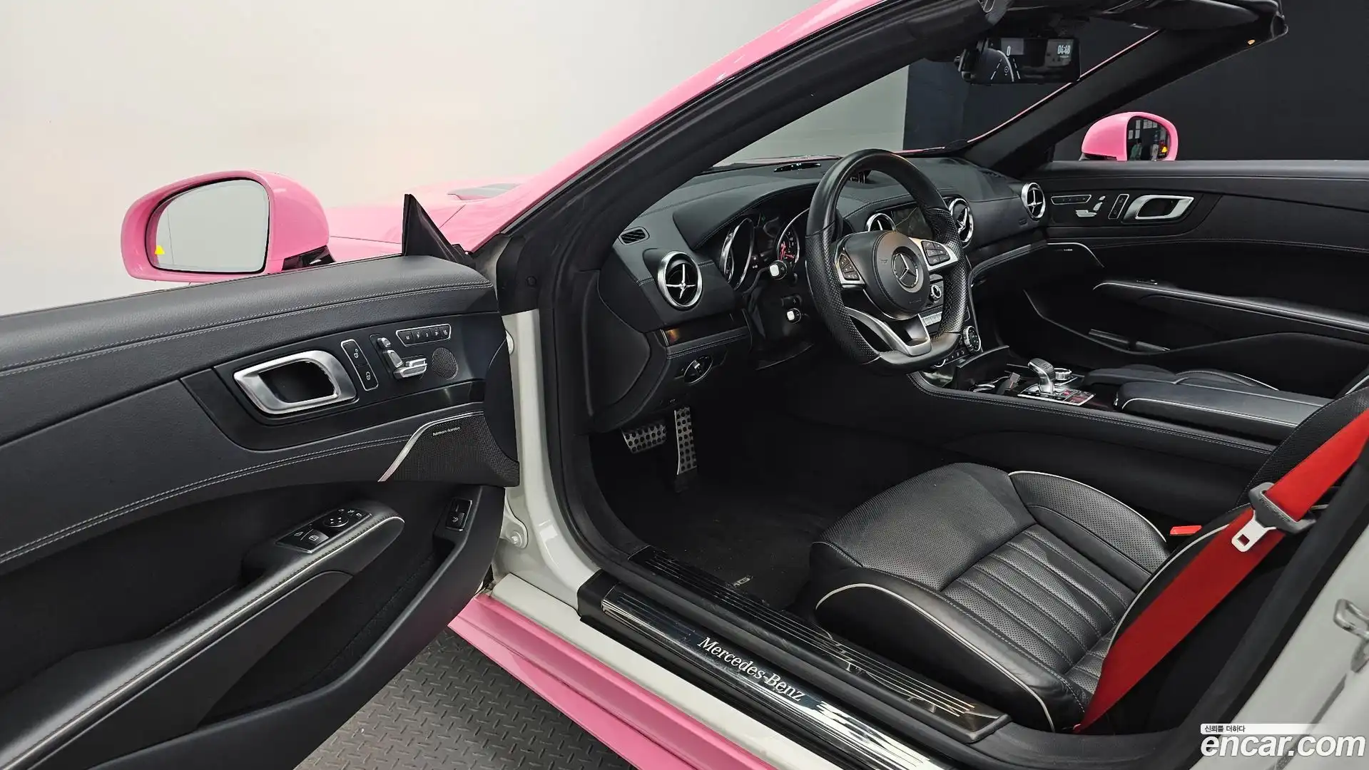 SL-Class Mercedes-Benz 2017.7-INNER-036