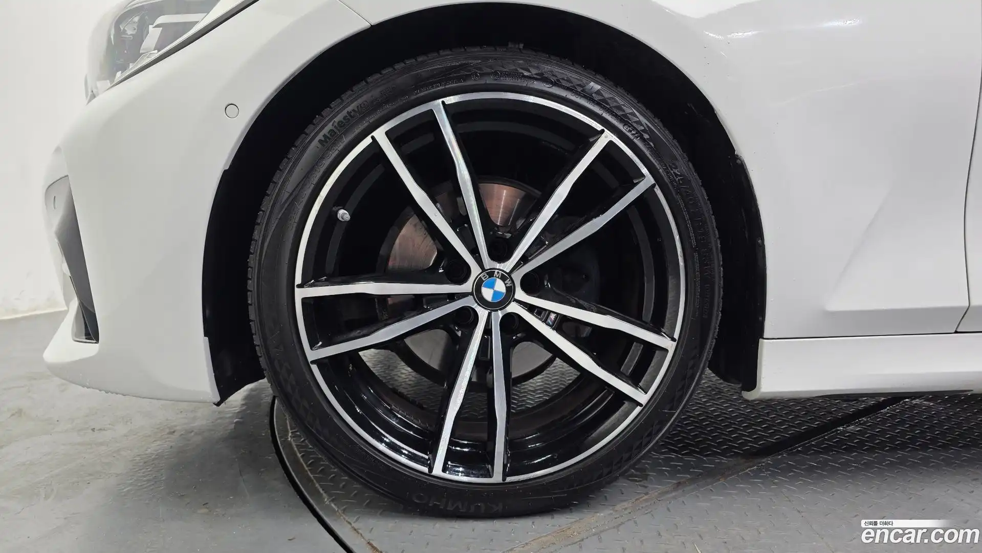 3-Series BMW 2022.5-OUTER-005