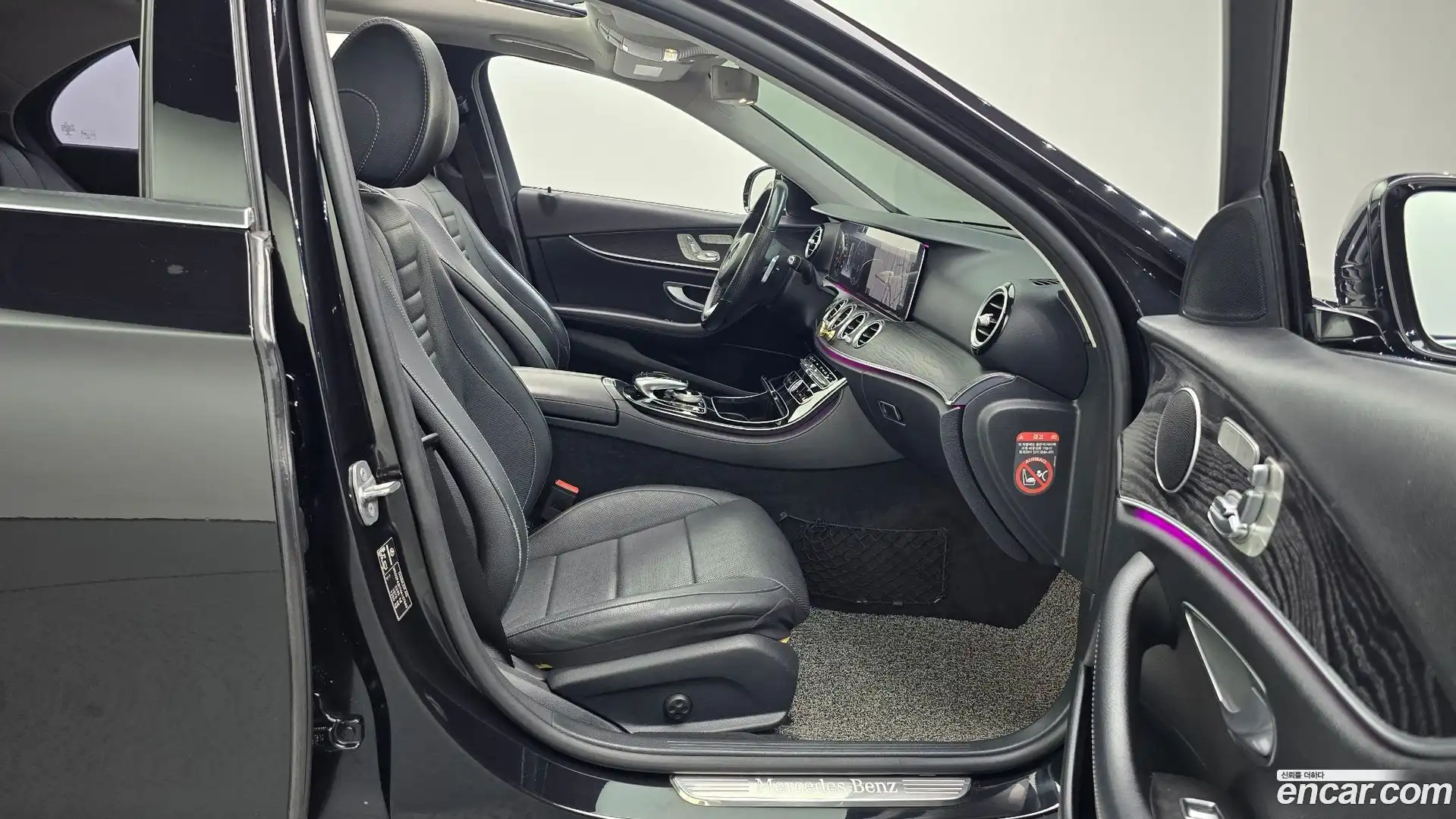 E-Class Mercedes-Benz 2017.1-OPTION-015