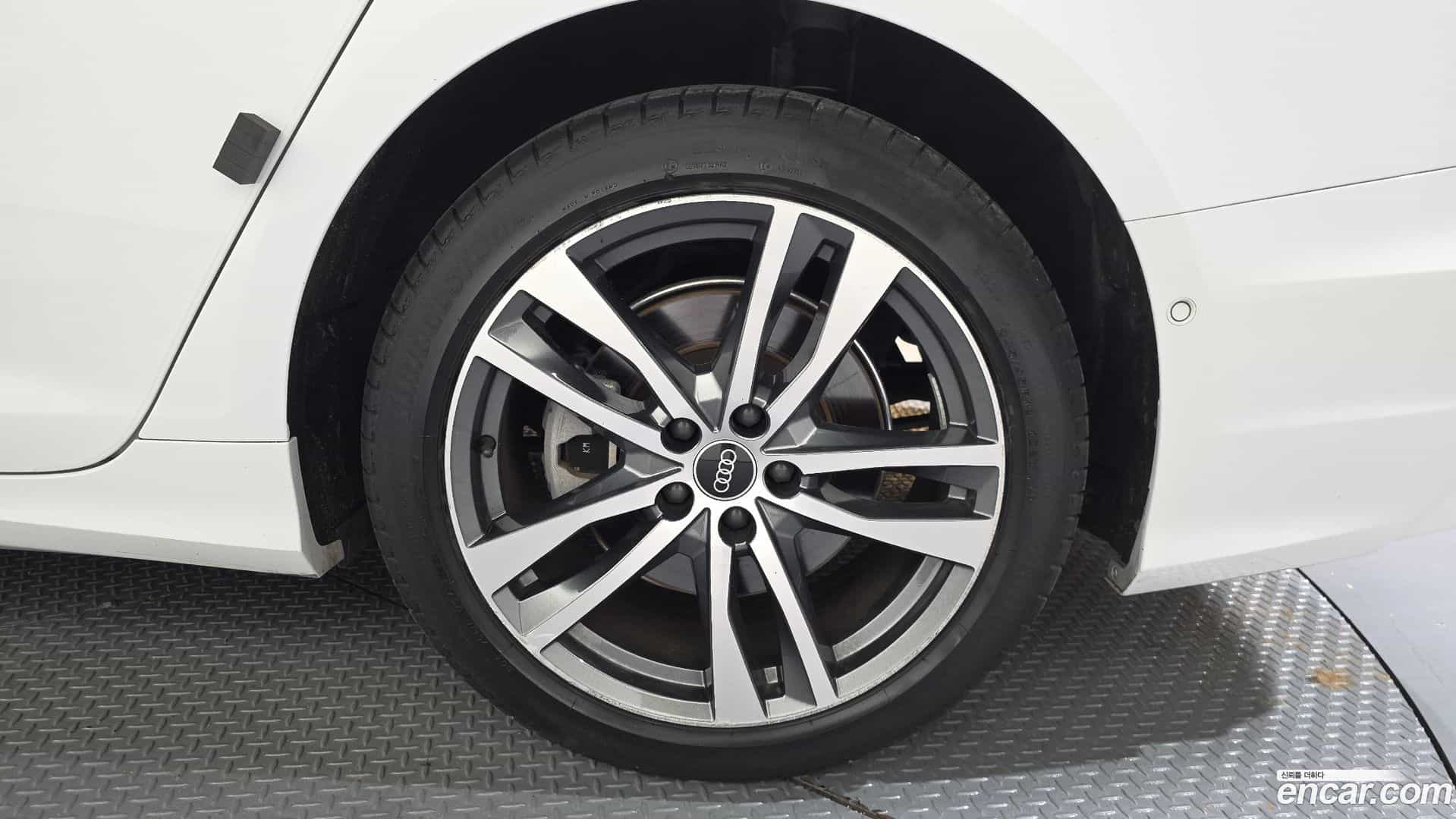 A6 Audi 2022.3-OUTER-031