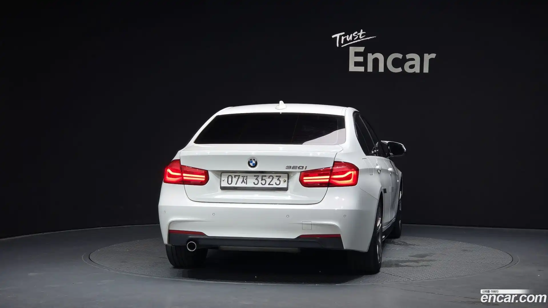 3-Series BMW 2017.4-OUTER-004