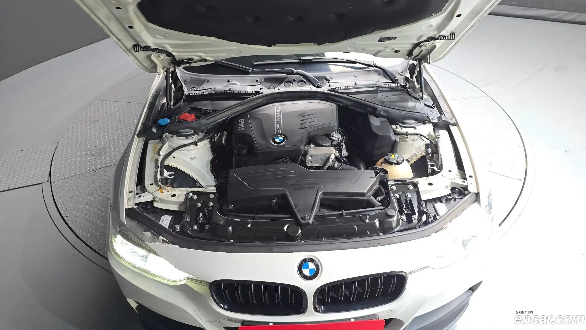 3-Series BMW 2017.4-OUTER-006