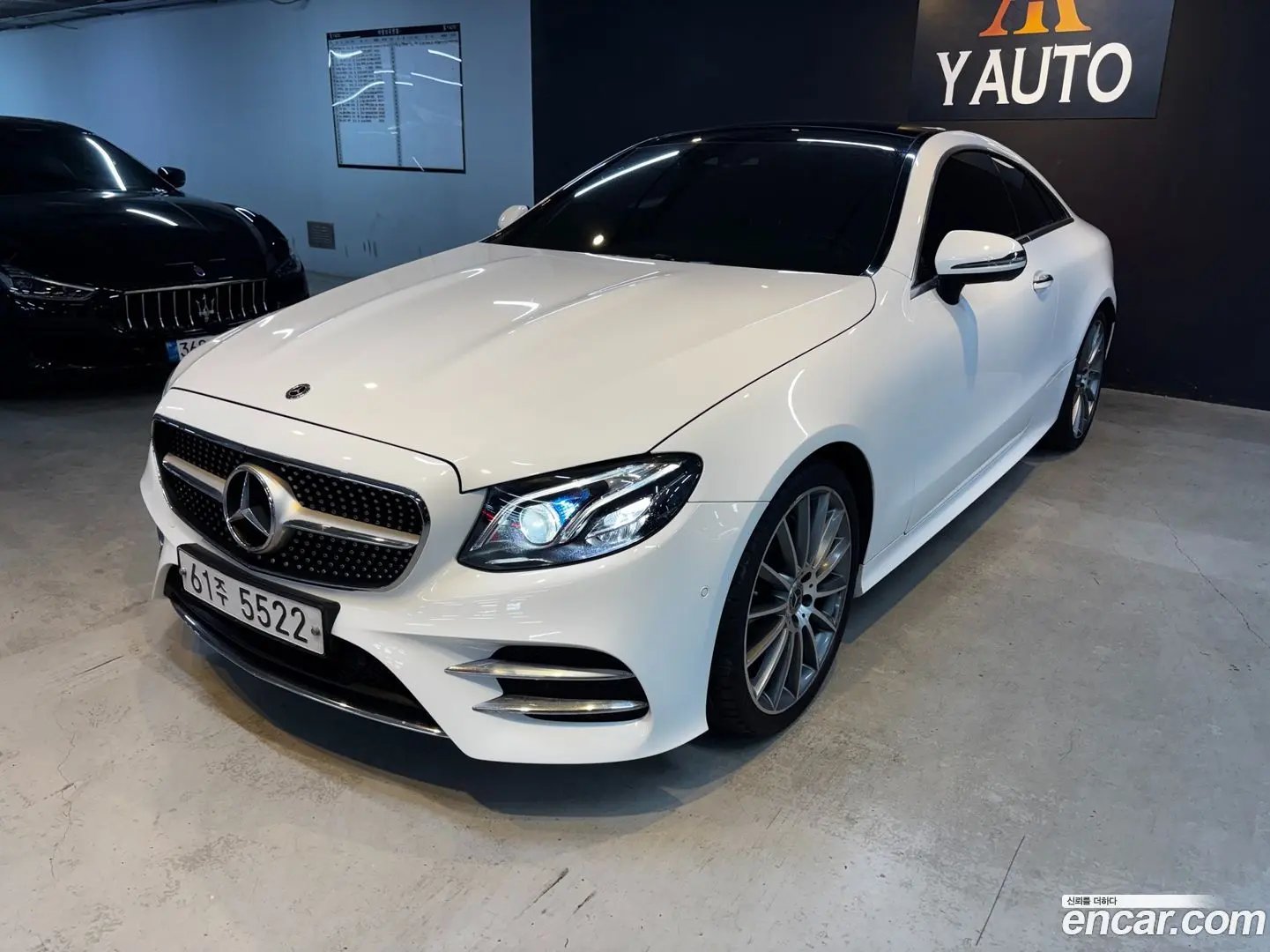 Main__Slider__Photo:E-Class Mercedes-Benz 2018.6-0