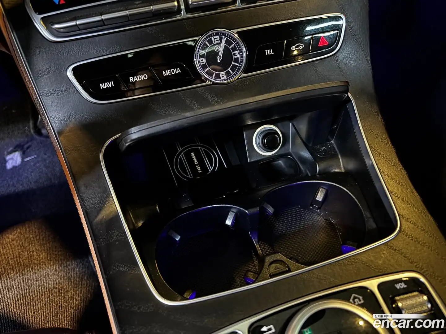 E-Class Mercedes-Benz 2018.6-OPTION-018