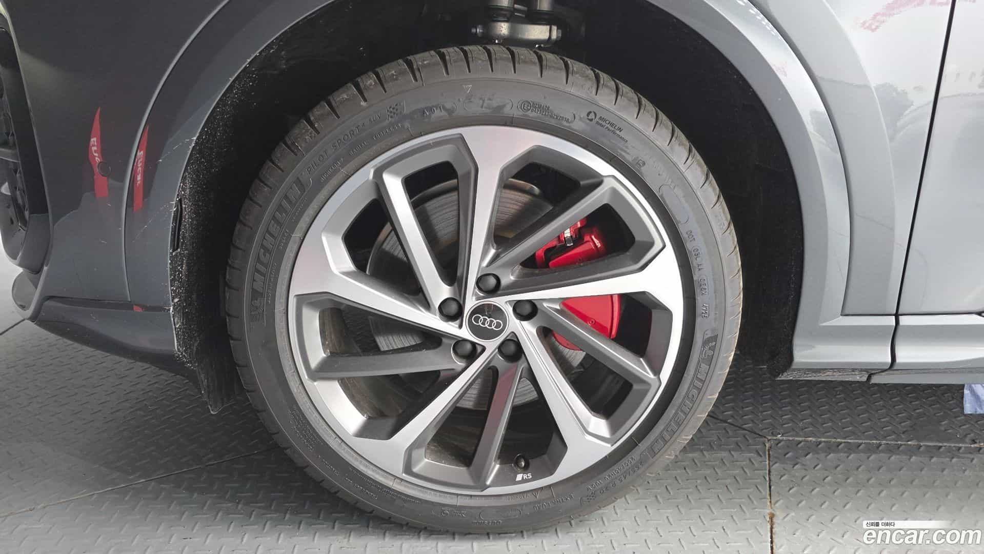 Q5 Audi 2025.11-OUTER-005
