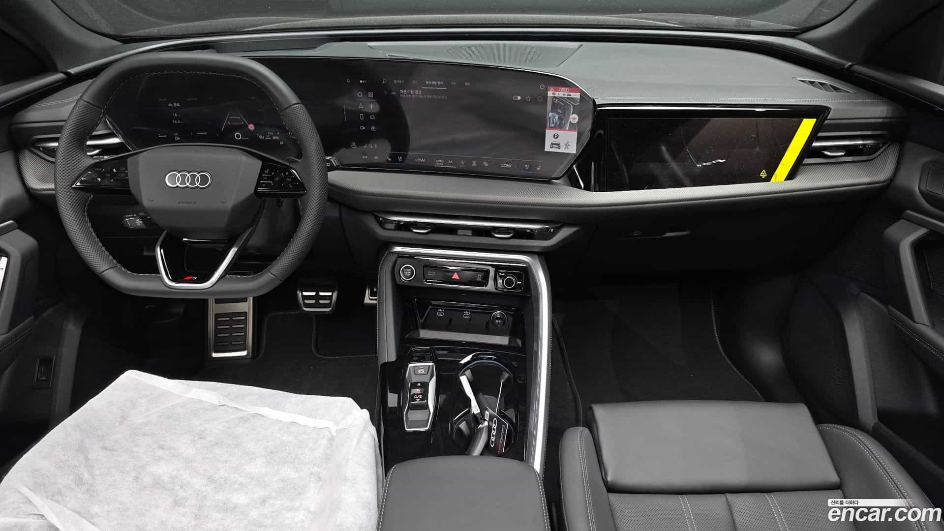 Q5 Audi 2025.11-INNER-007