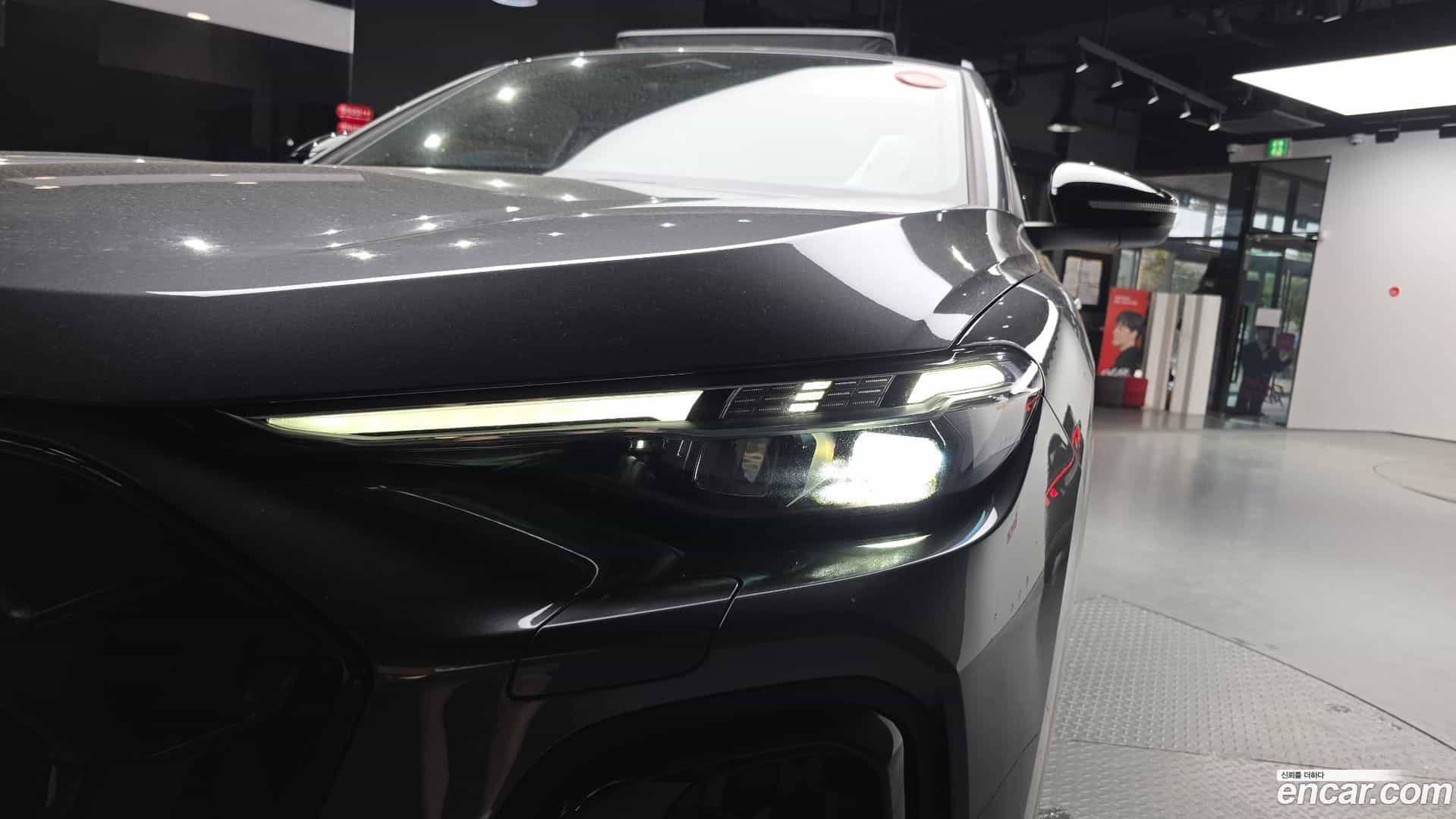 Q5 Audi 2025.11-OUTER-032