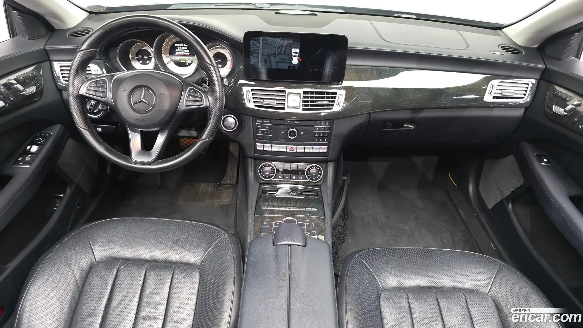 CLS-Class Mercedes-Benz 2016.4-INNER-007