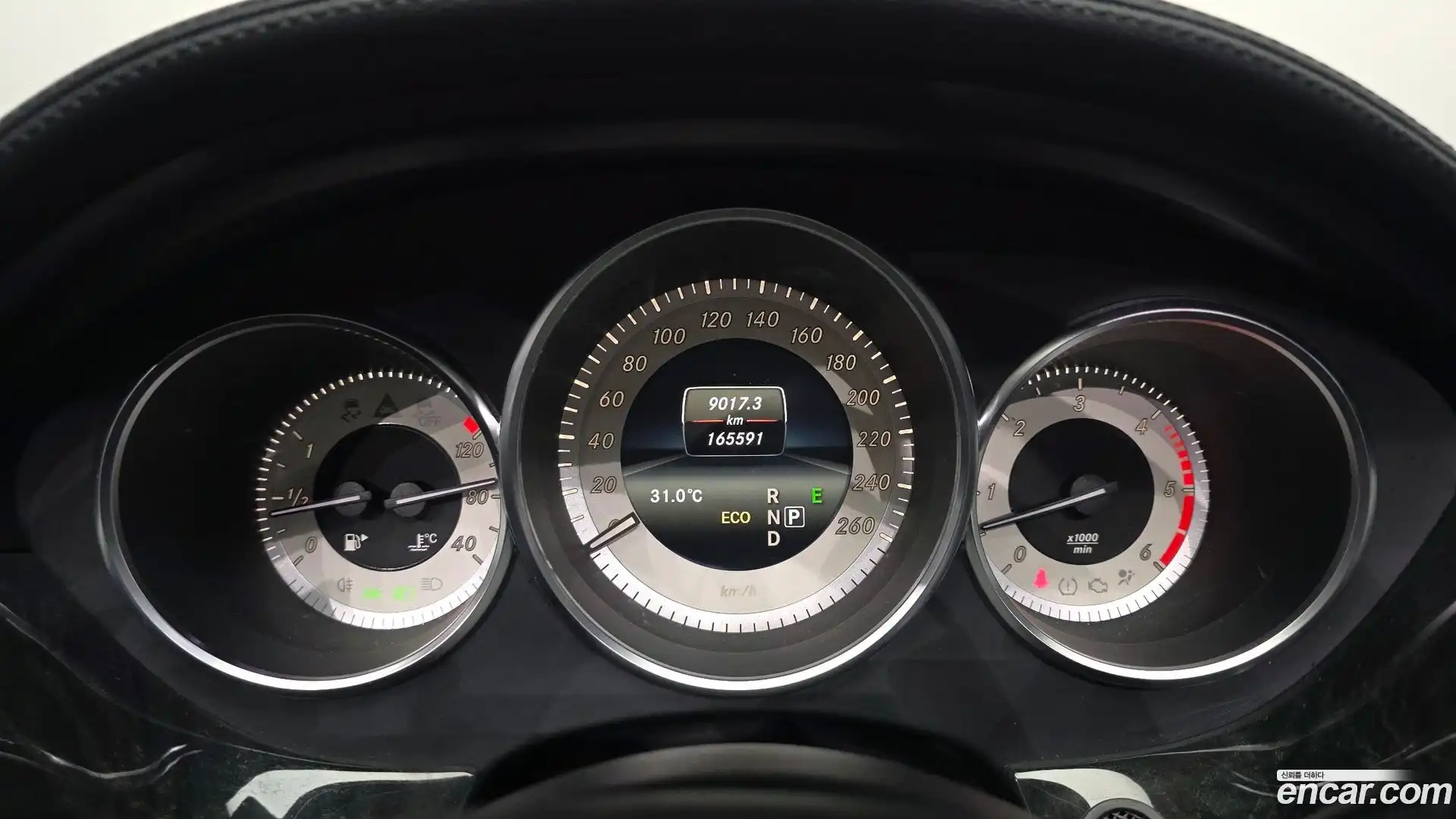 CLS-Class Mercedes-Benz 2016.4-INNER-008