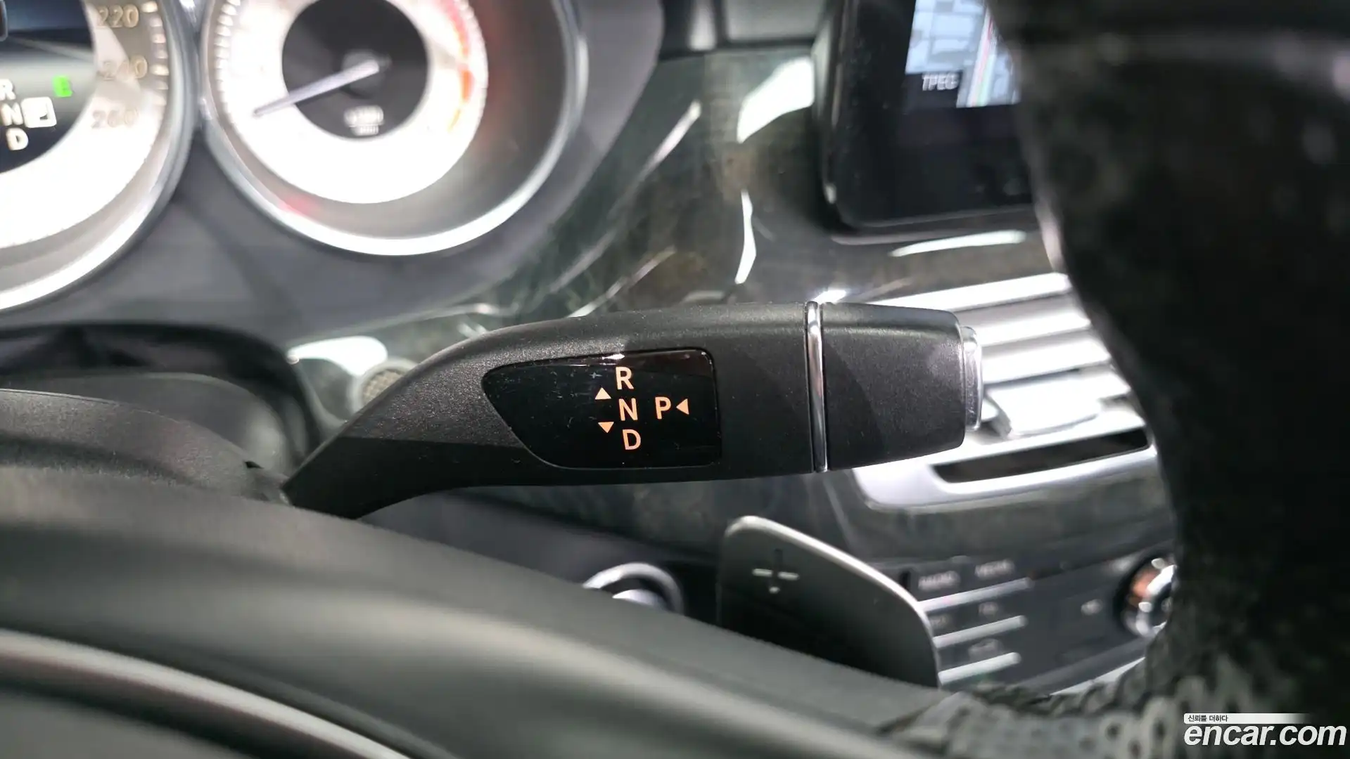 CLS-Class Mercedes-Benz 2016.4-INNER-009