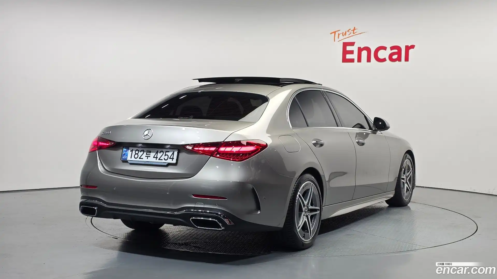 C-Class Mercedes-Benz 2024.6-OUTER-002