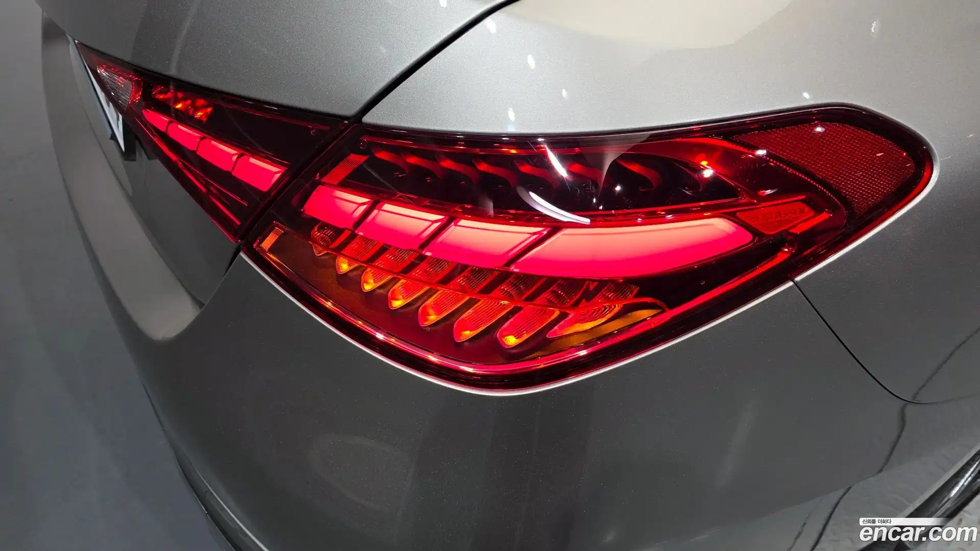 C-Class Mercedes-Benz 2024.6-OUTER-033